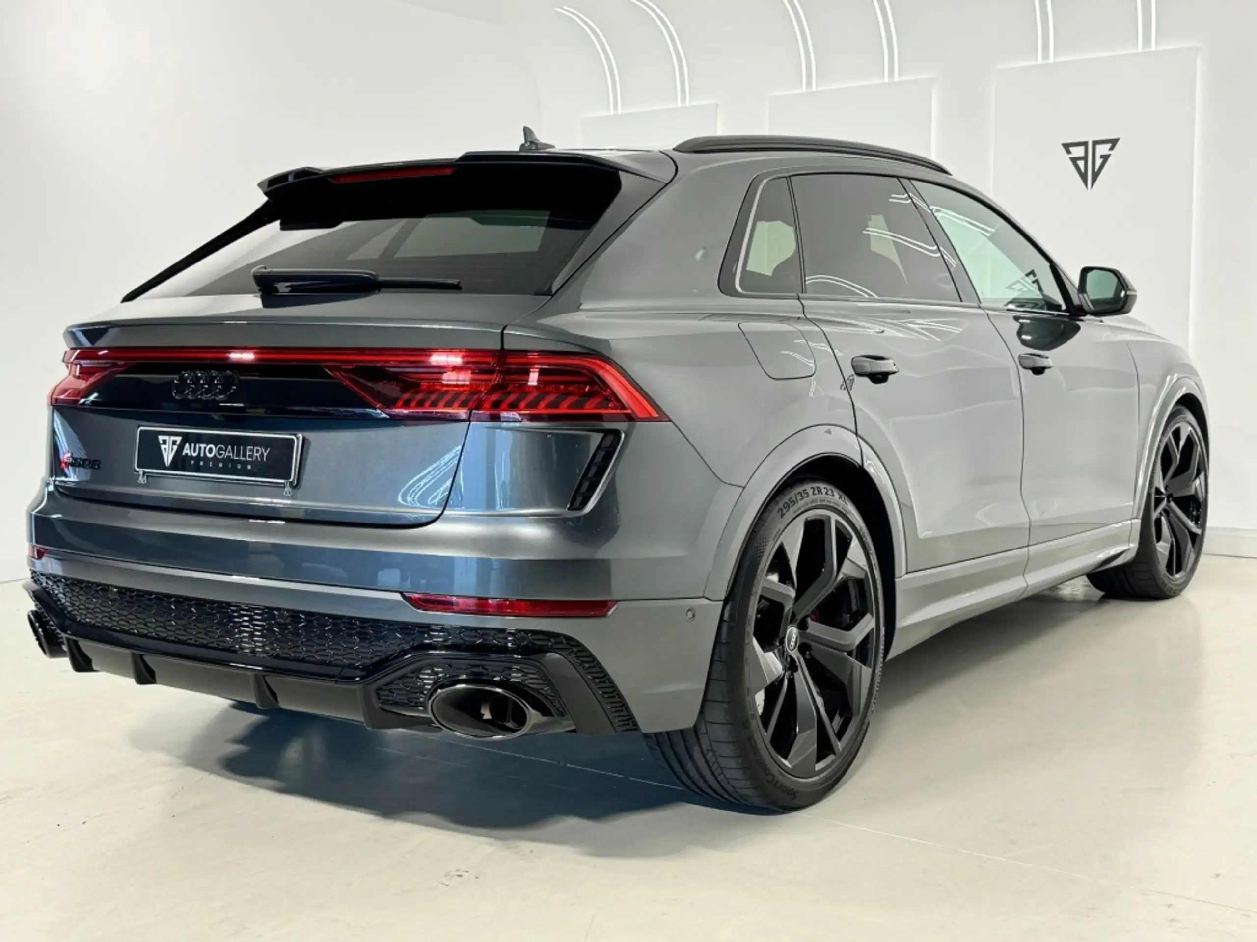 Audi - RS Q8