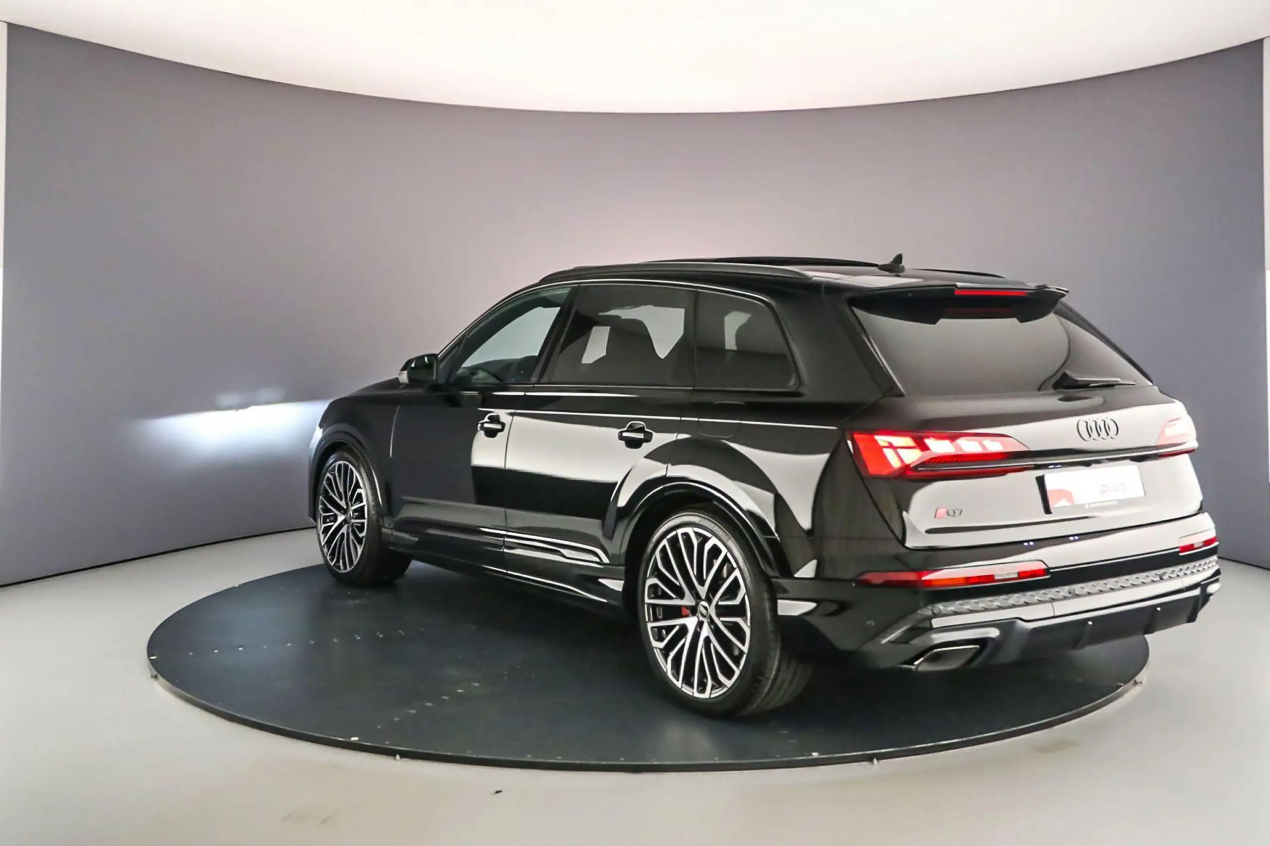 Audi - Q7