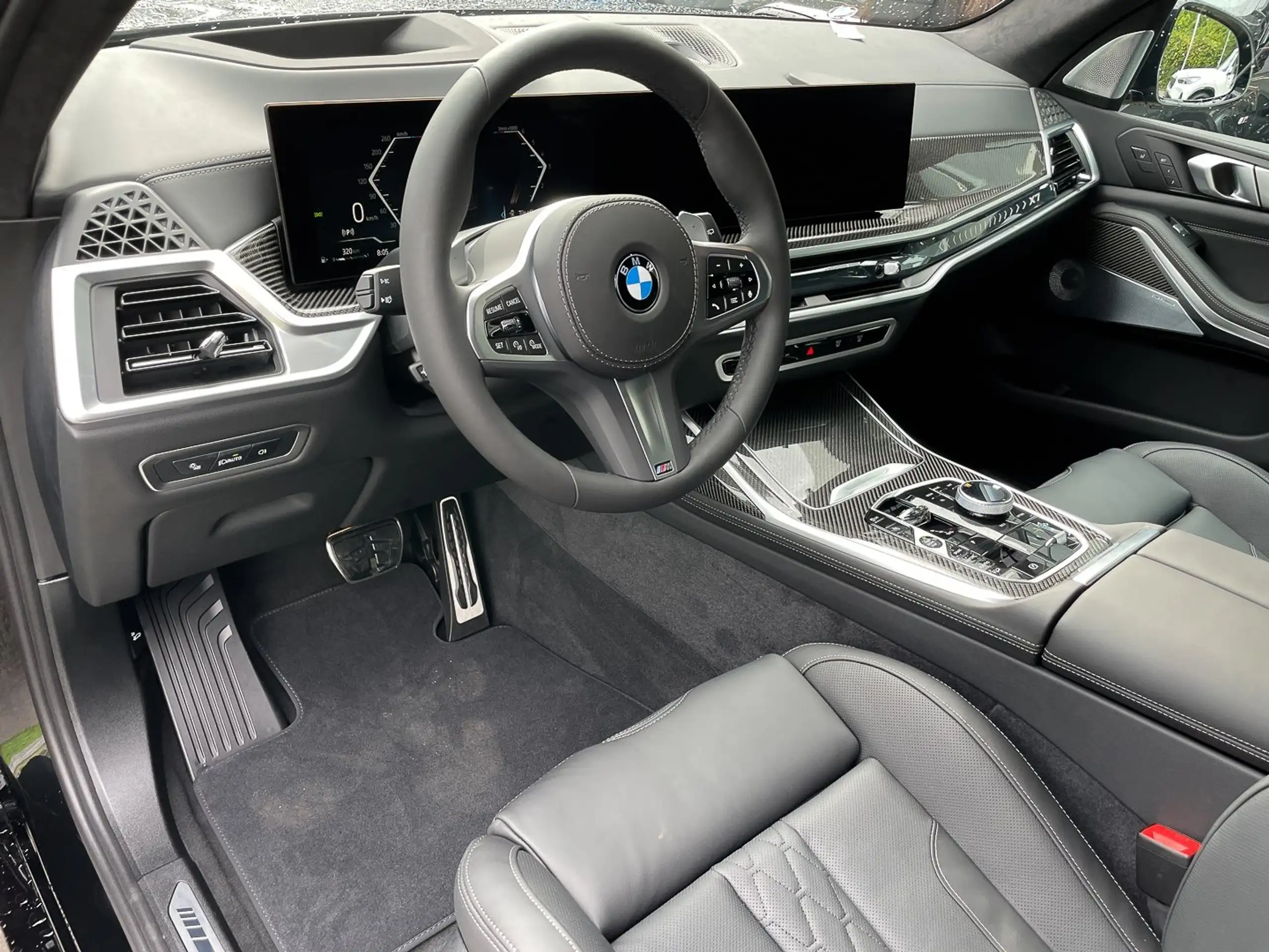 BMW - X7