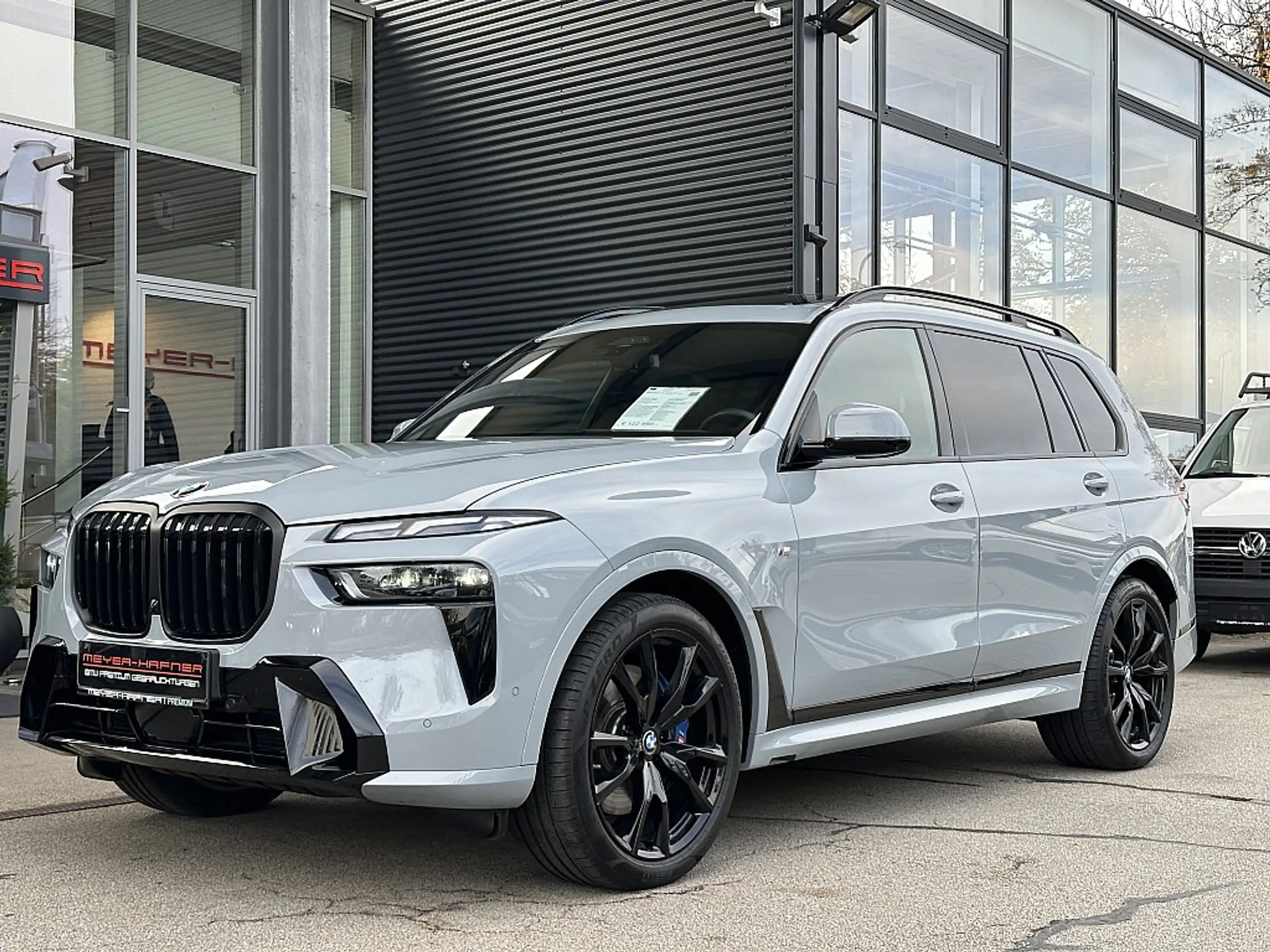 BMW - X7