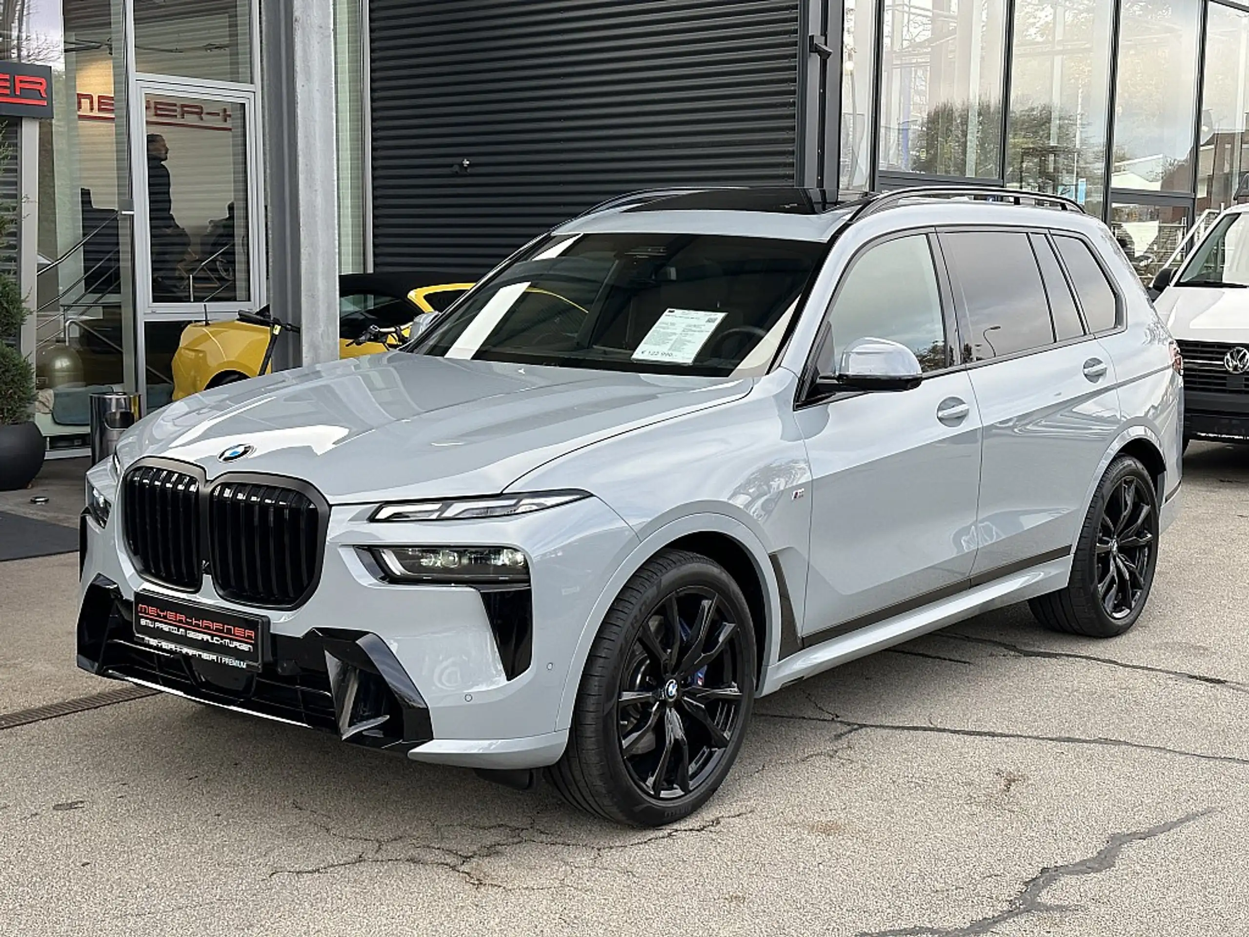 BMW - X7