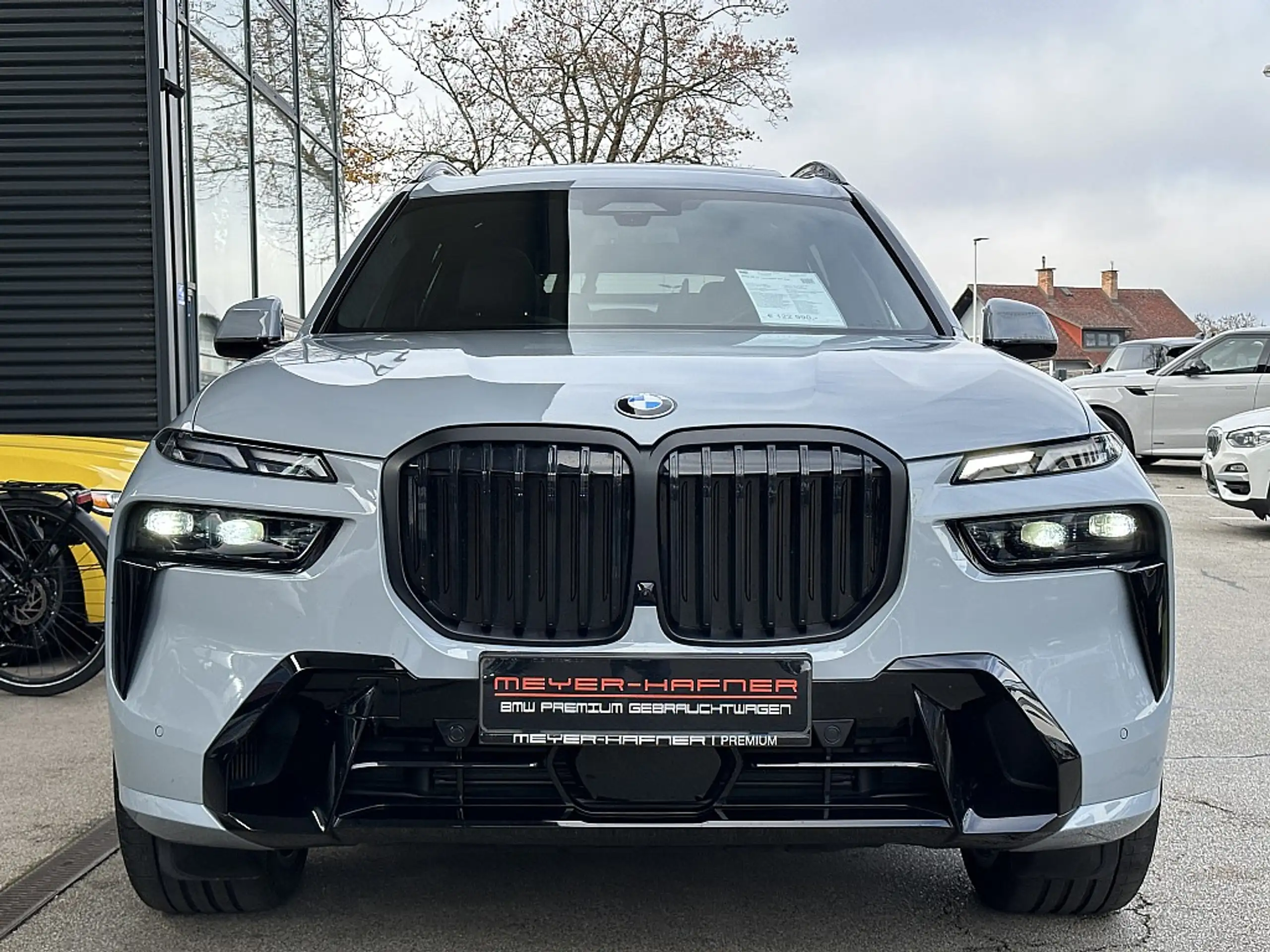 BMW - X7