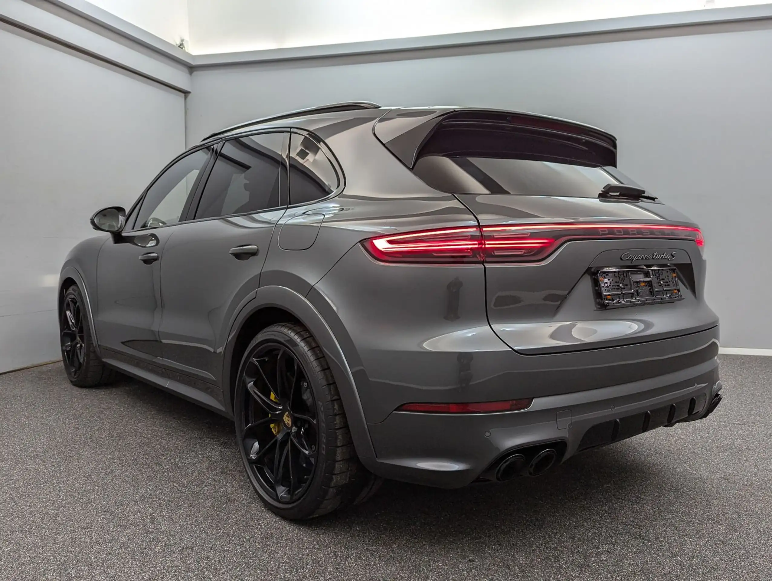 Porsche - Cayenne