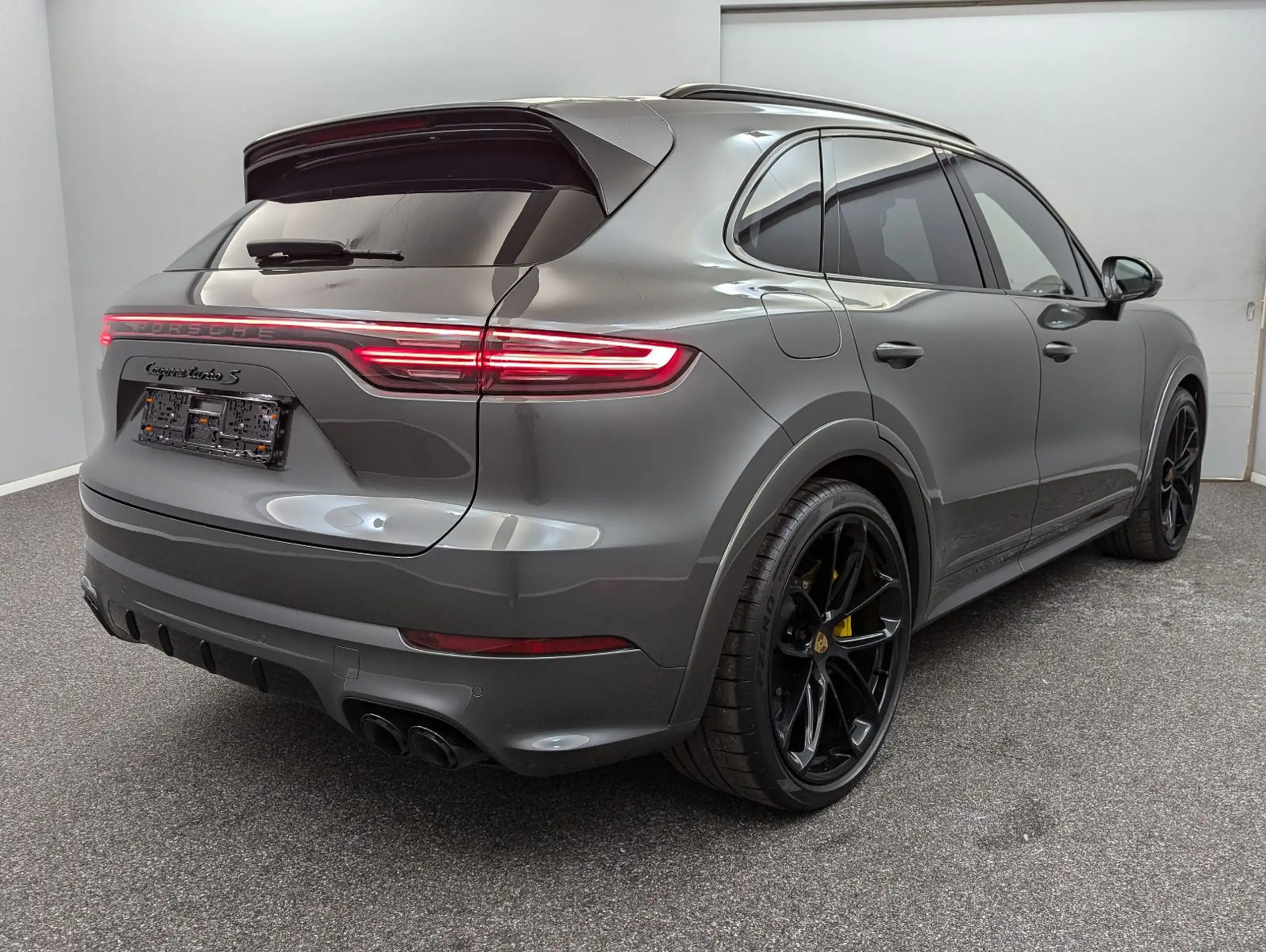 Porsche - Cayenne