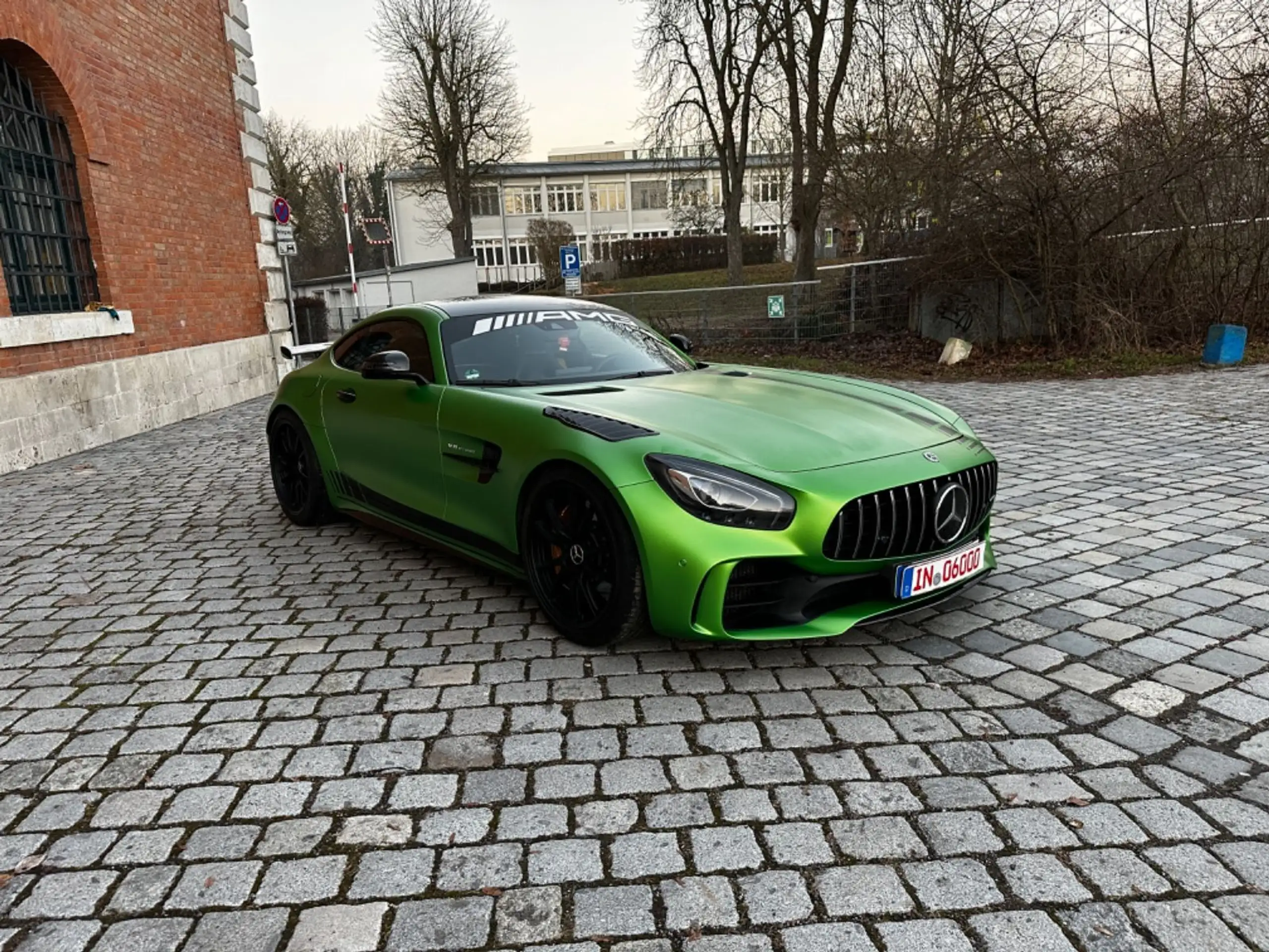 Mercedes-Benz - AMG GT