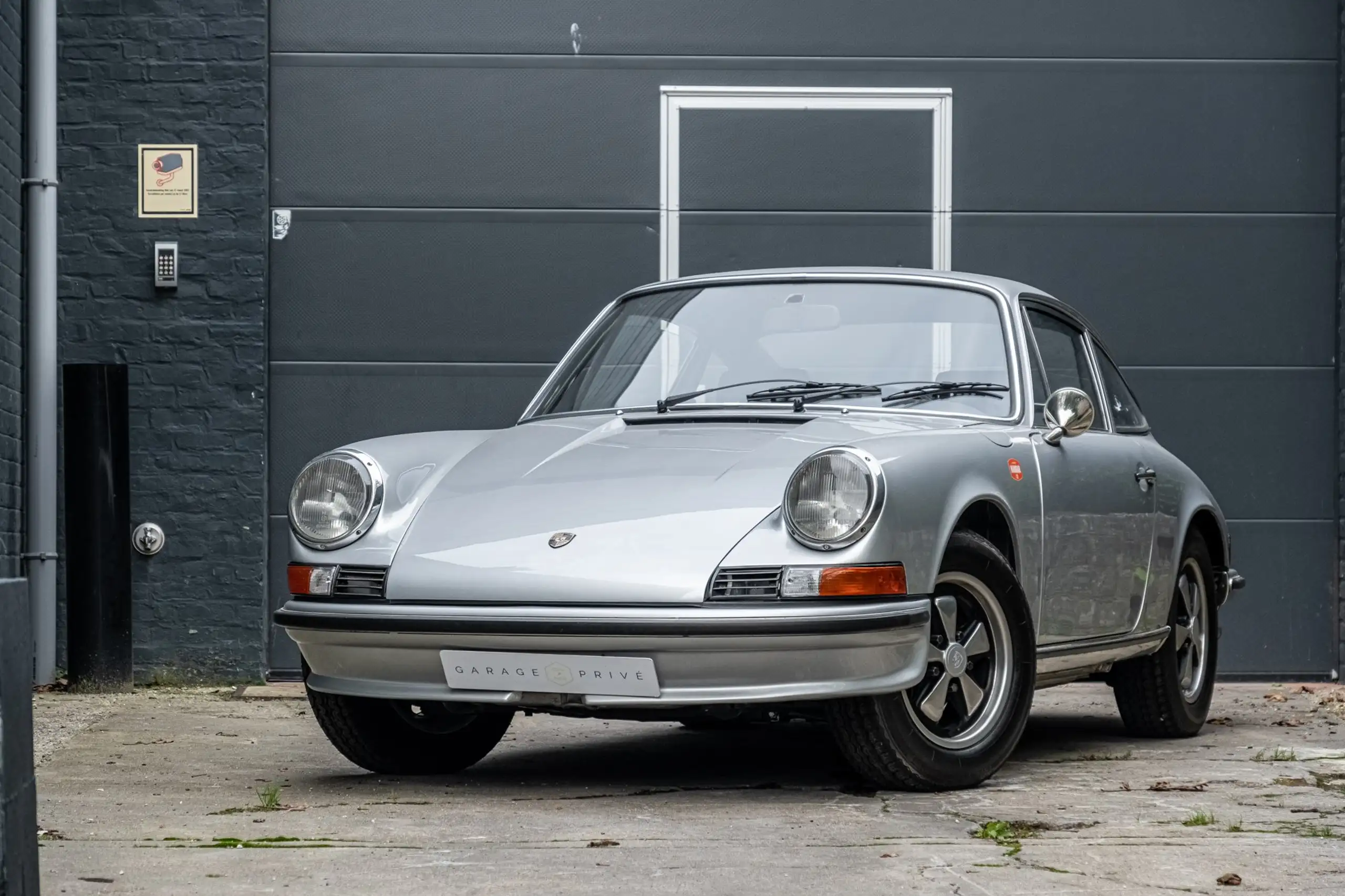 Porsche - 911