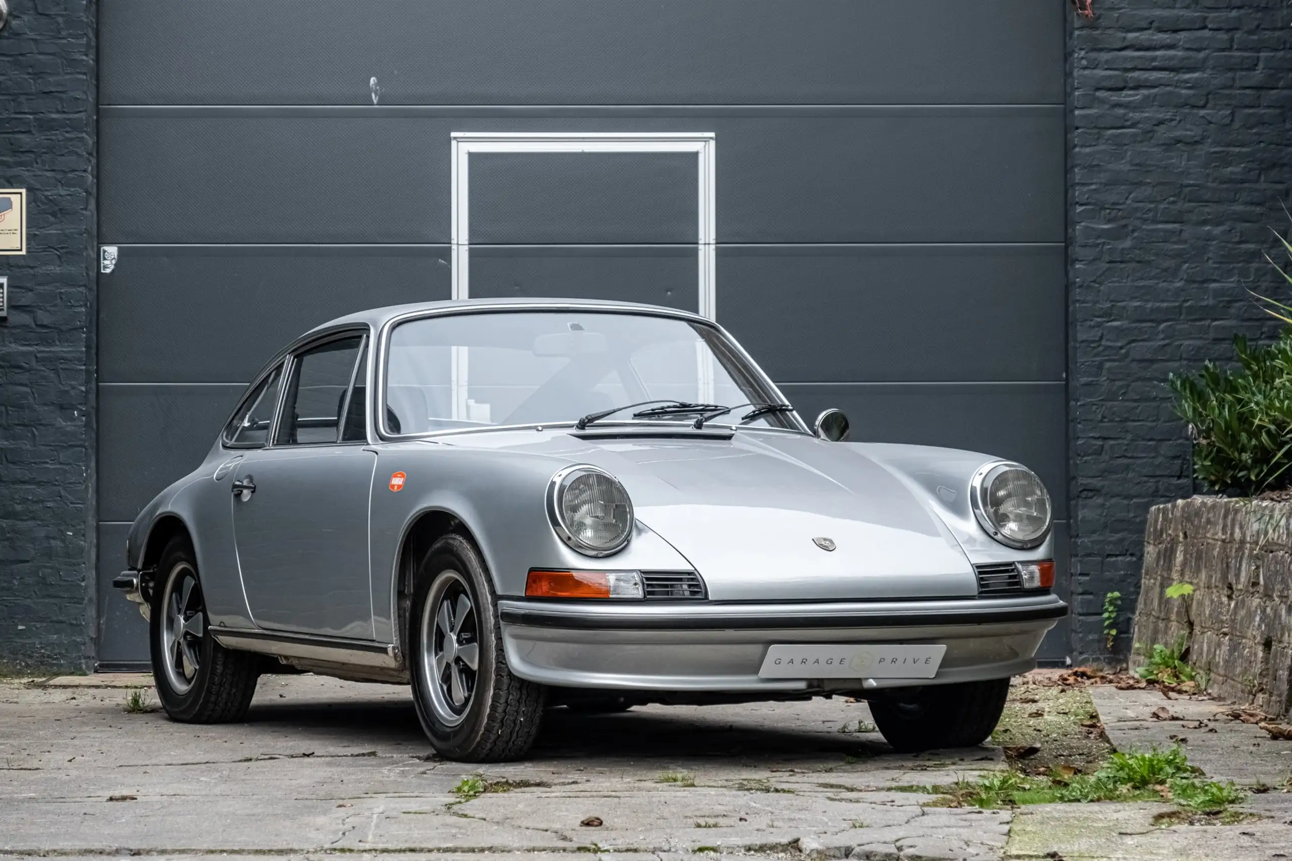 Porsche - 911