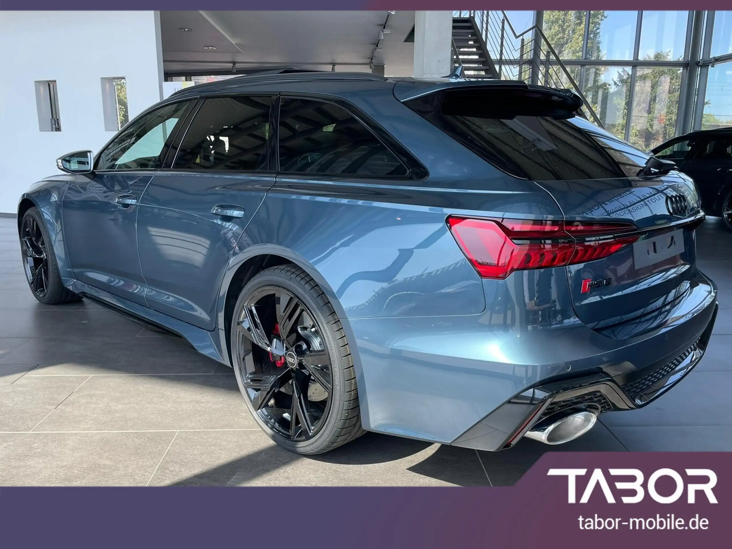 Audi - RS6