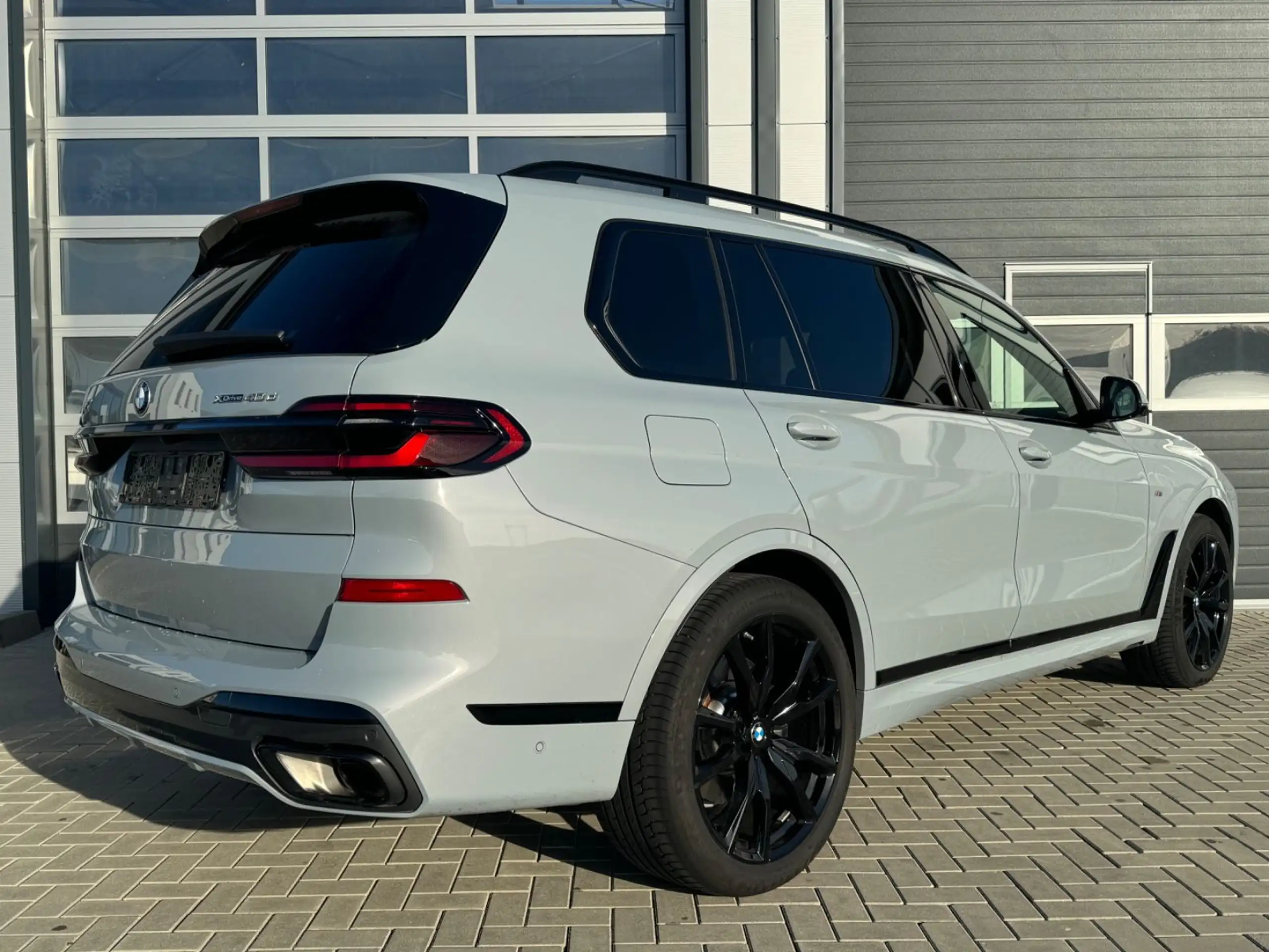 BMW - X7