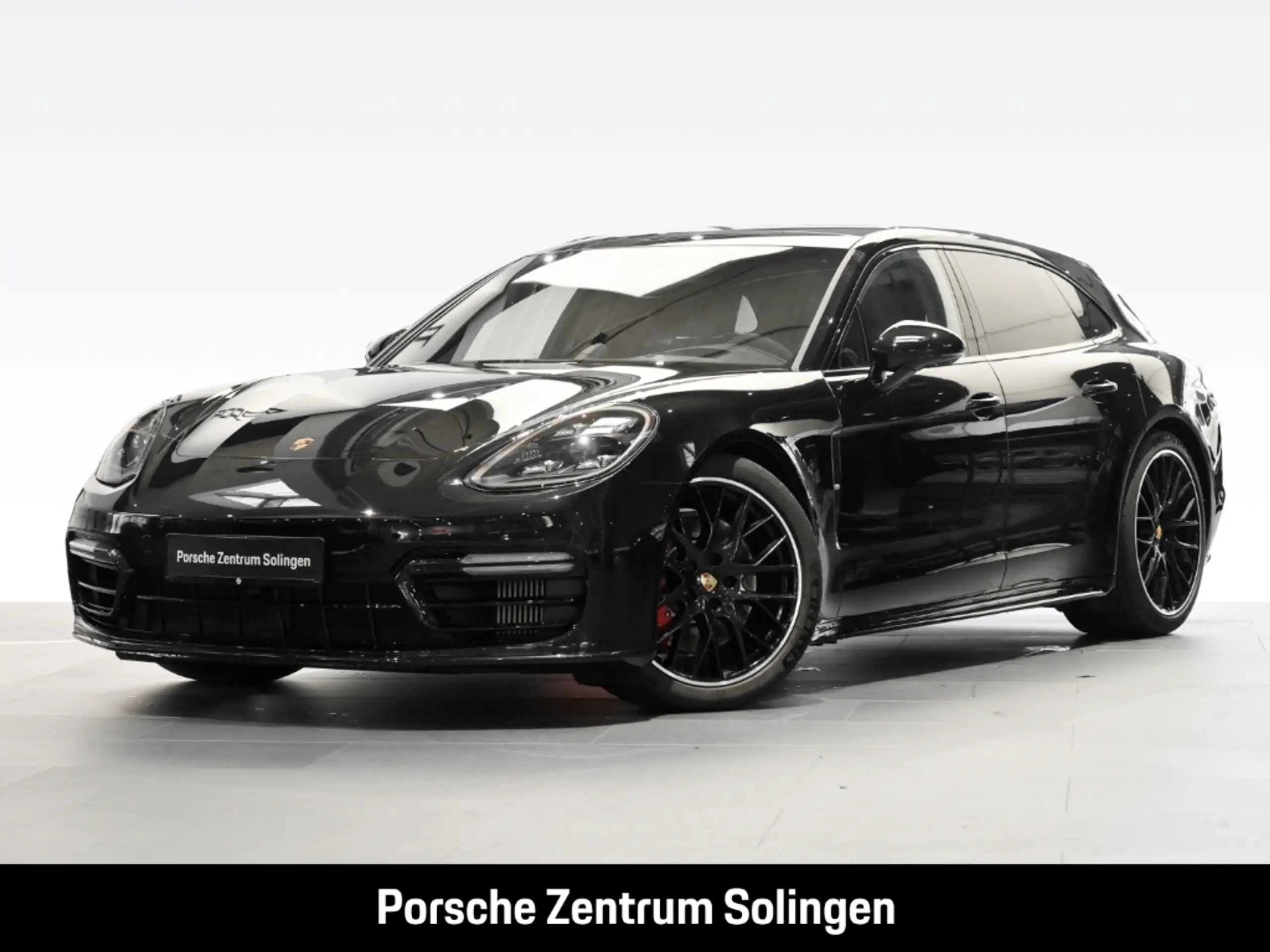 Porsche Panamera 2023