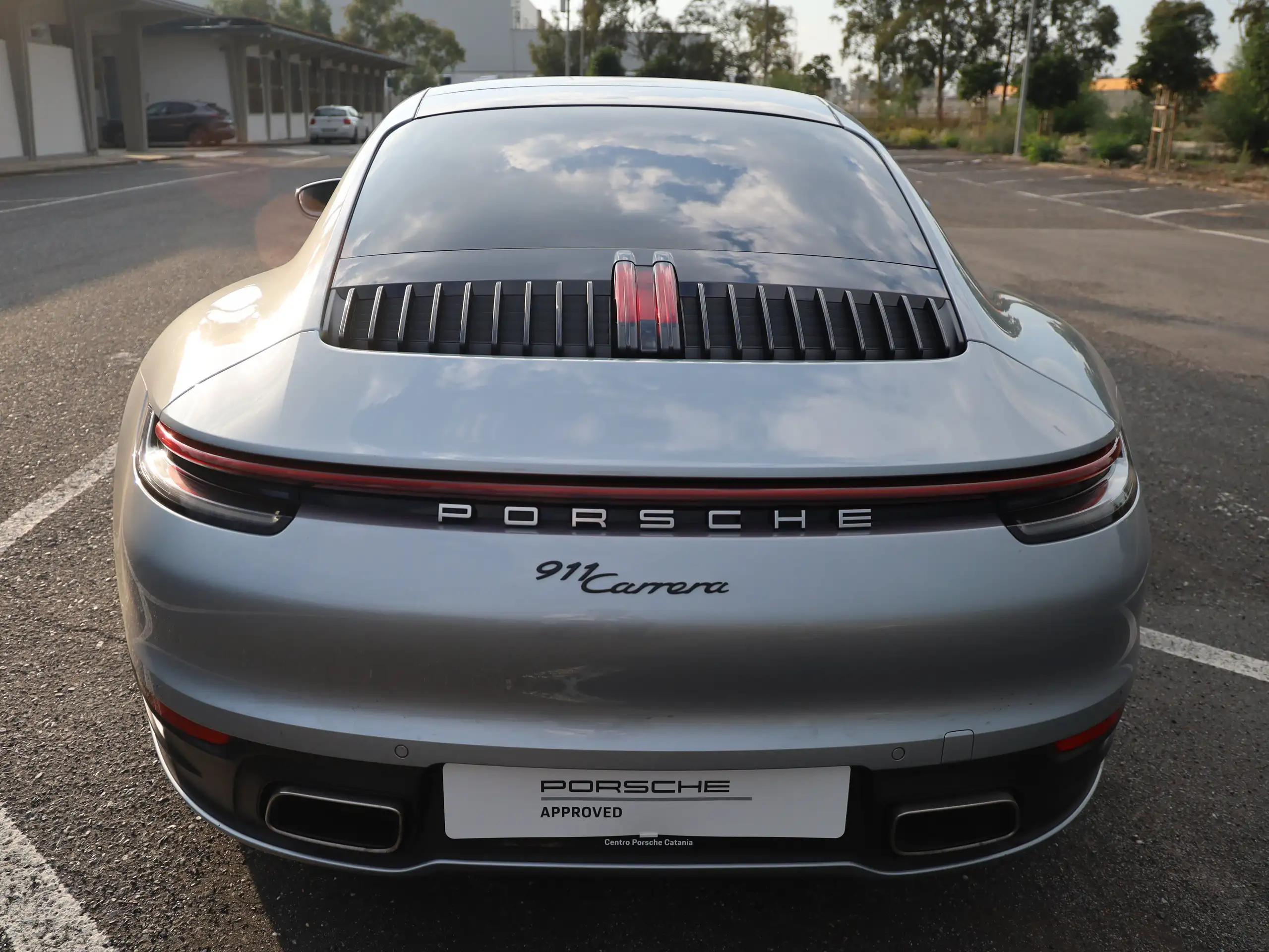 Porsche - 911