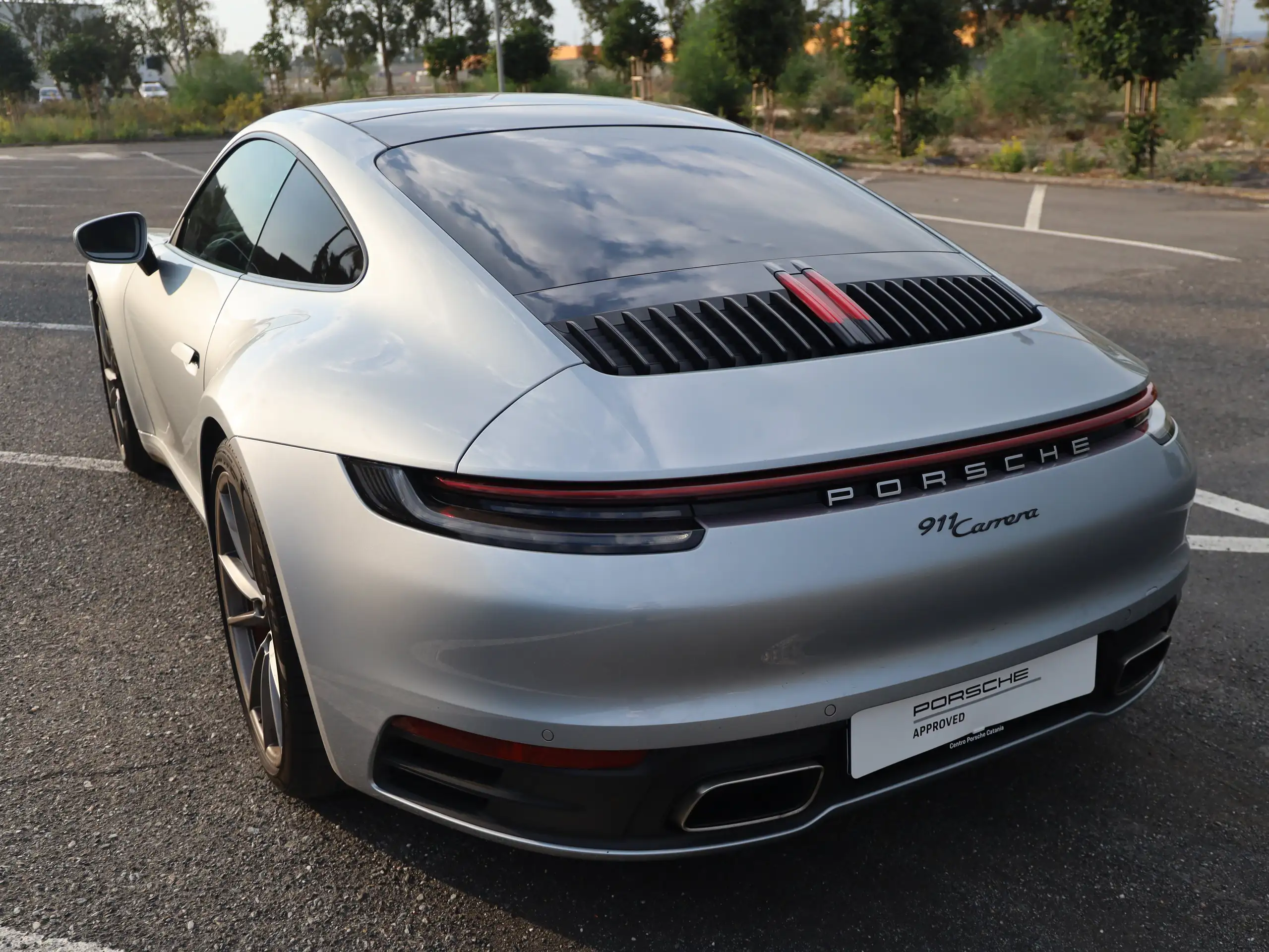 Porsche - 911