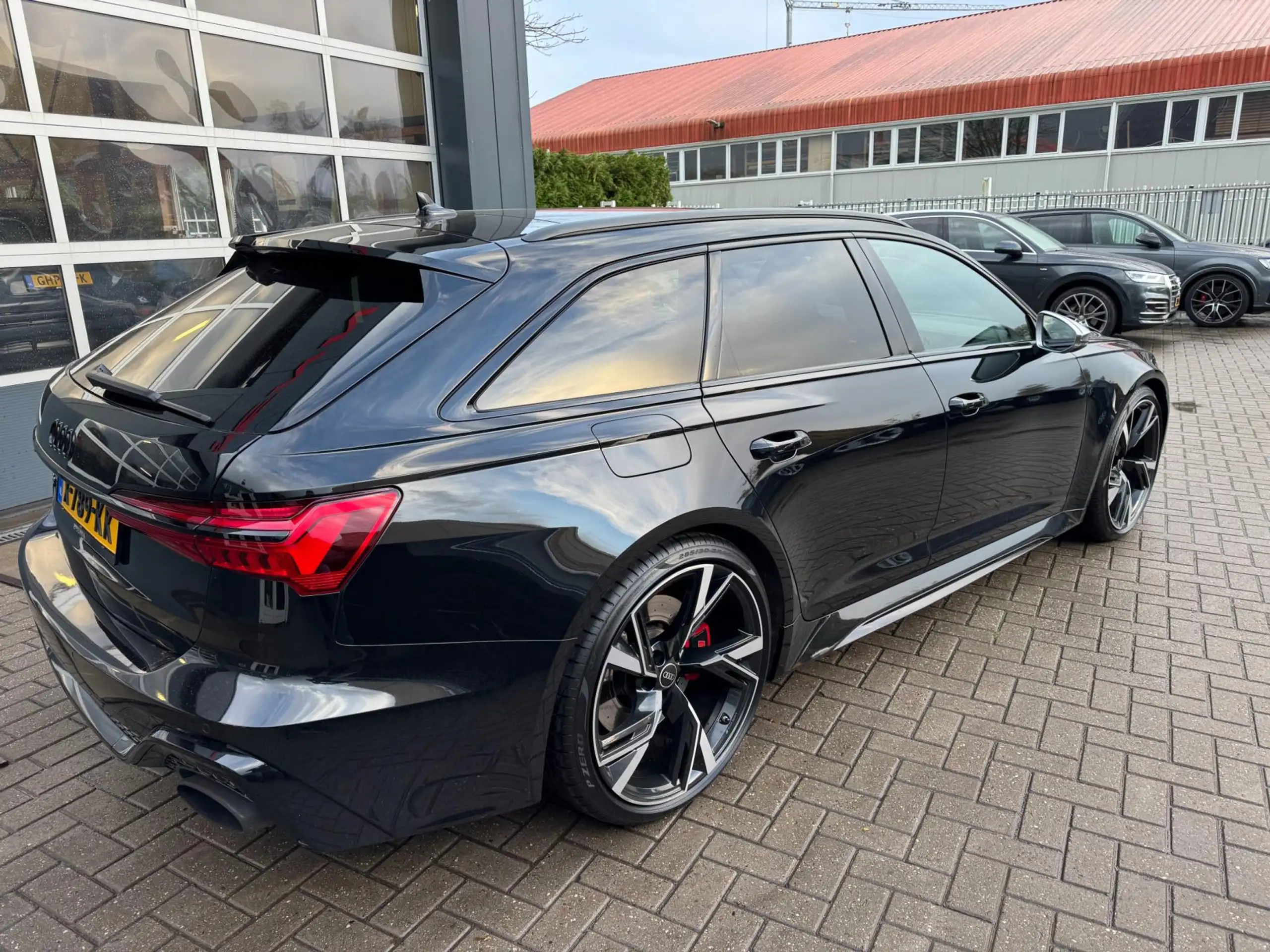 Audi - RS6