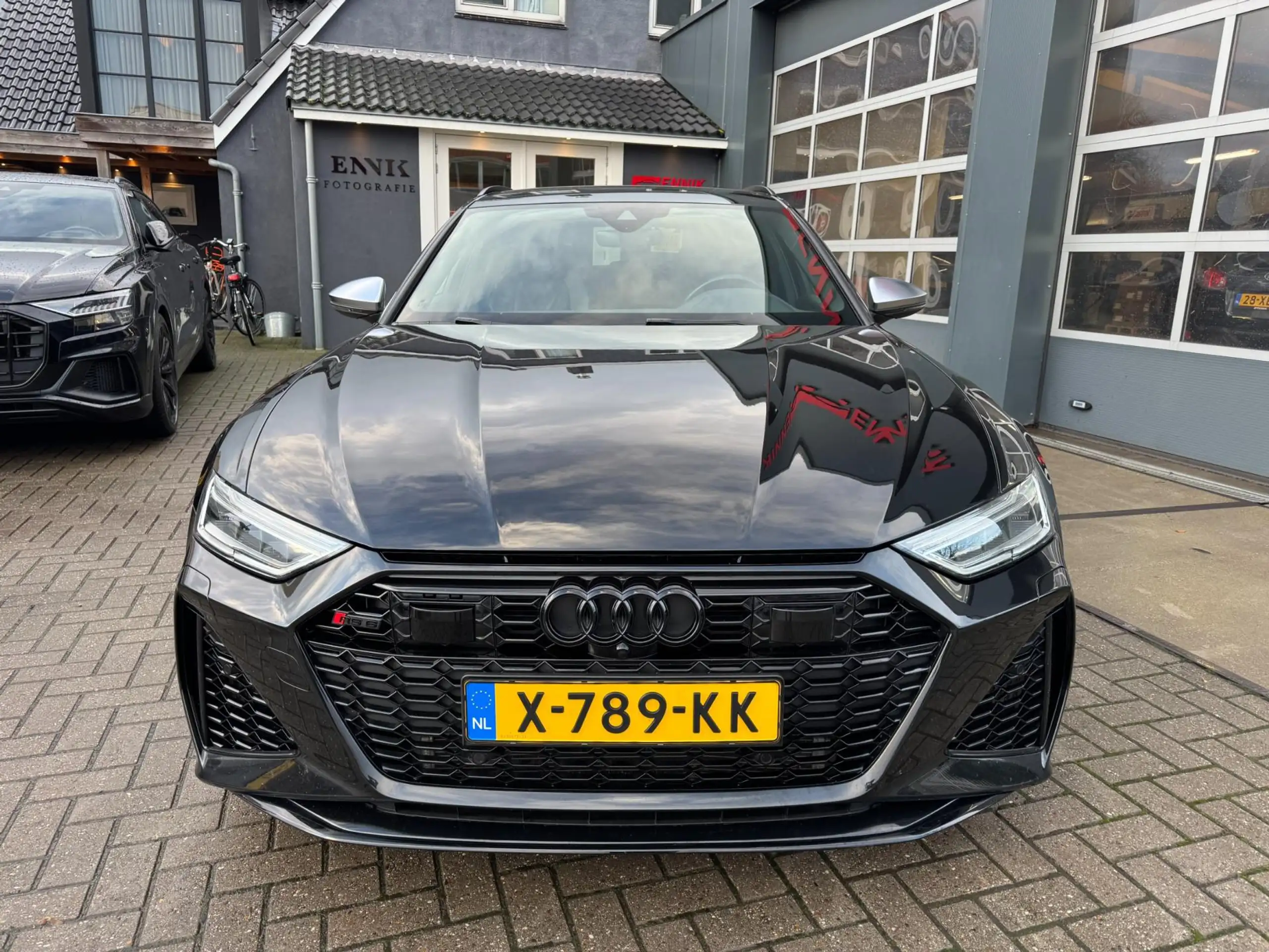 Audi - RS6