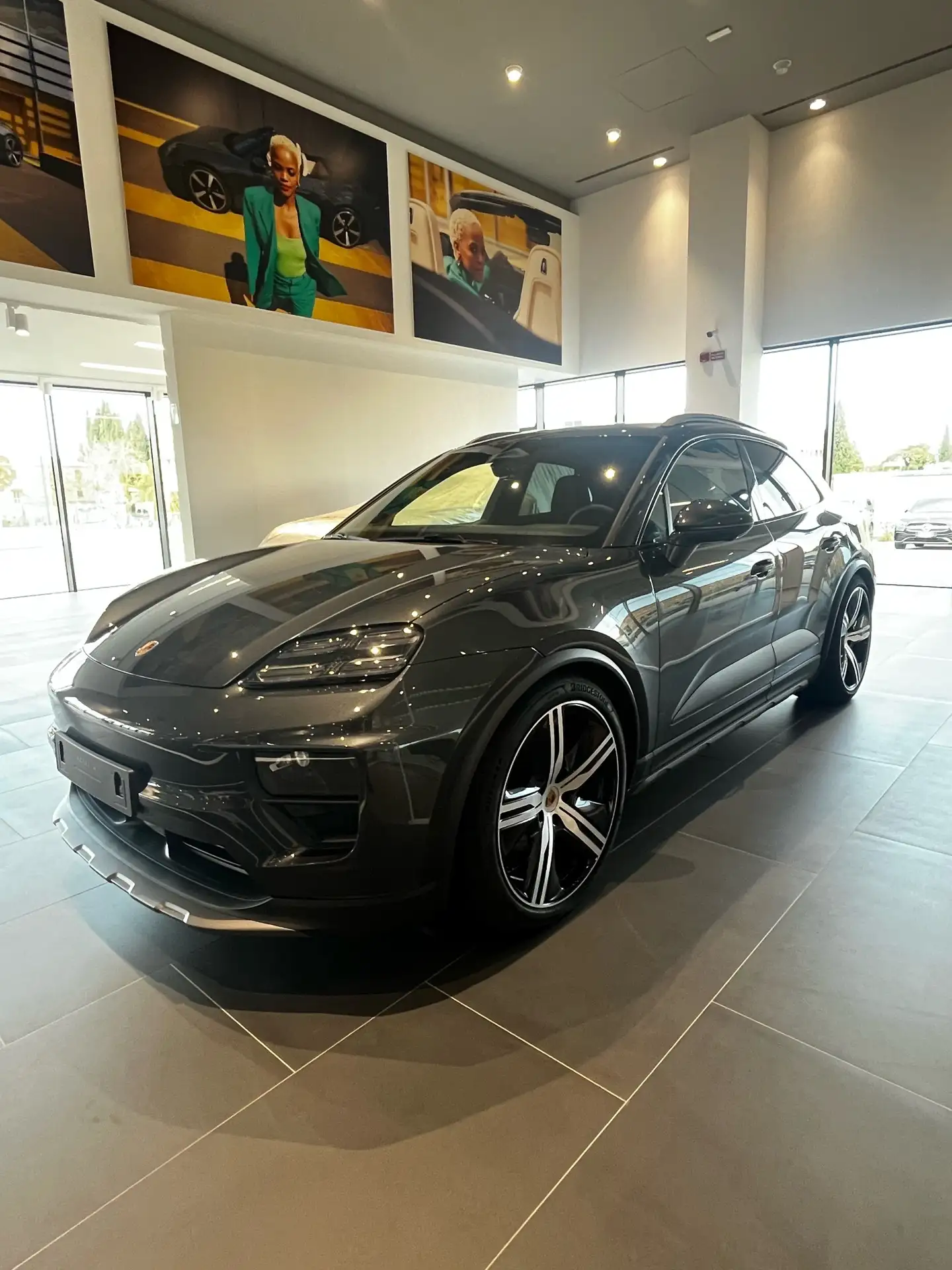 Porsche - Macan