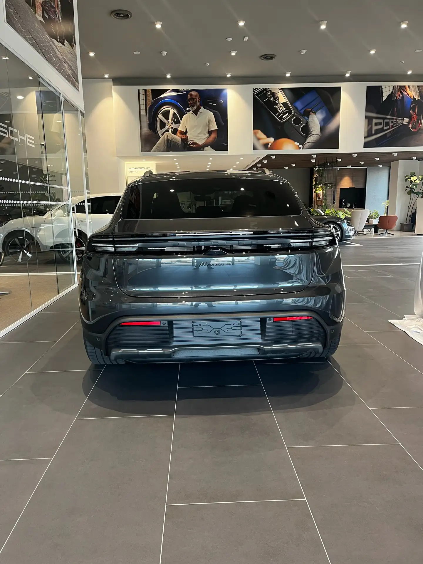 Porsche - Macan