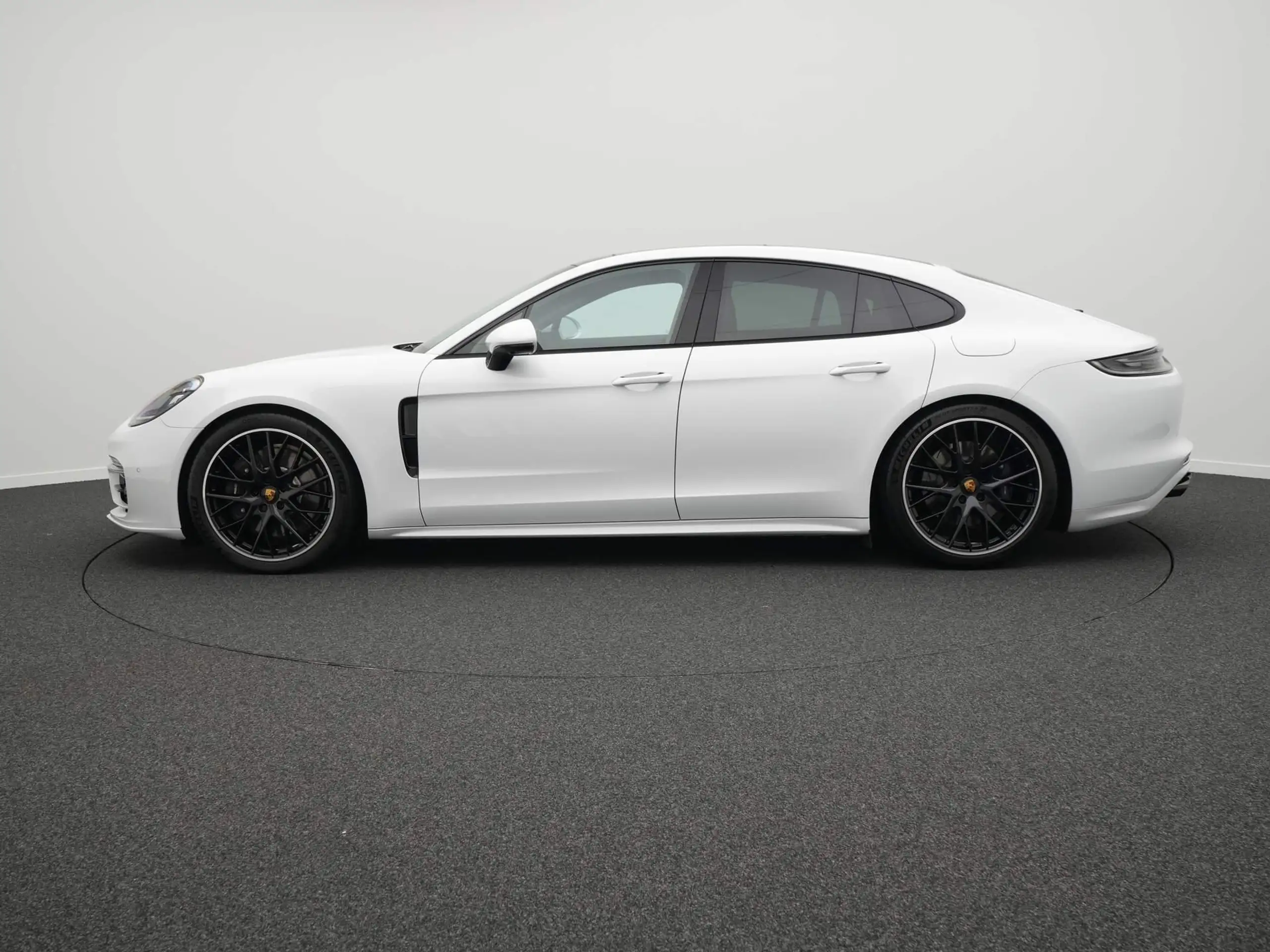 Porsche - Panamera