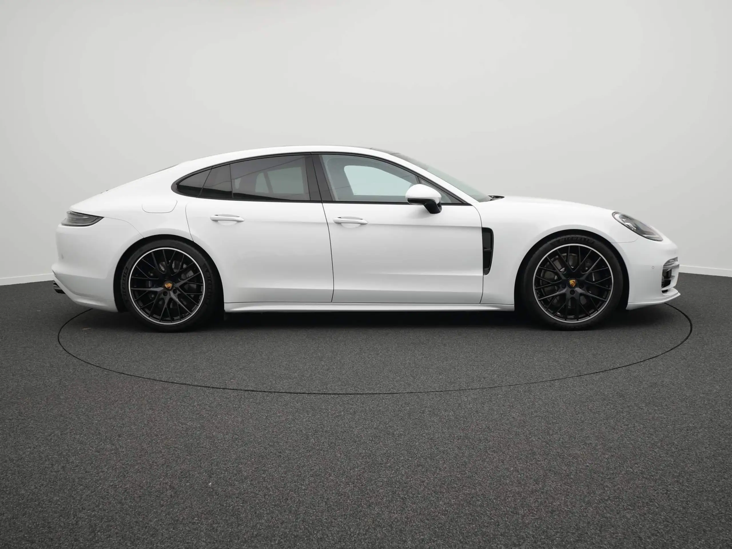 Porsche - Panamera