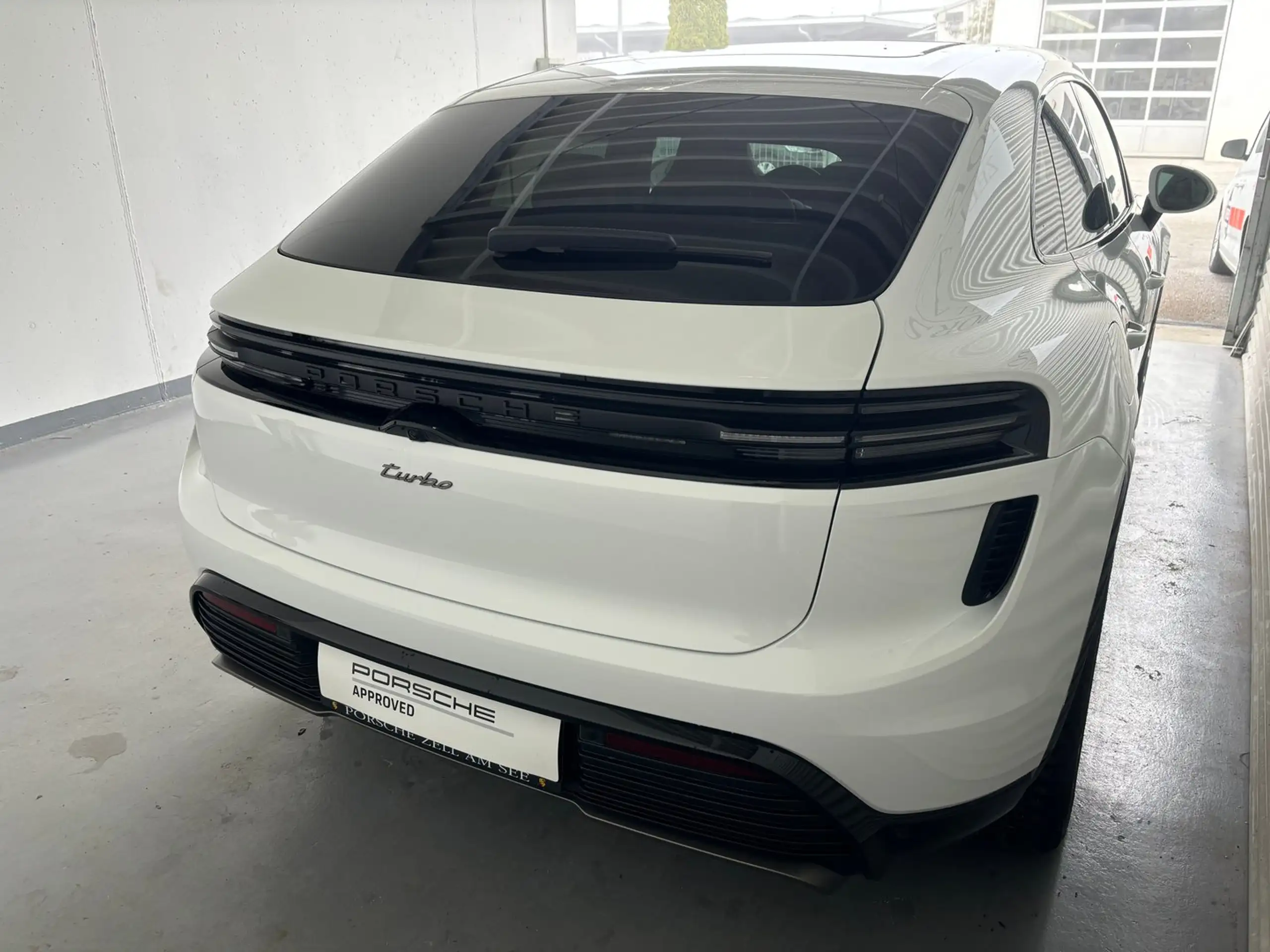 Porsche - Macan