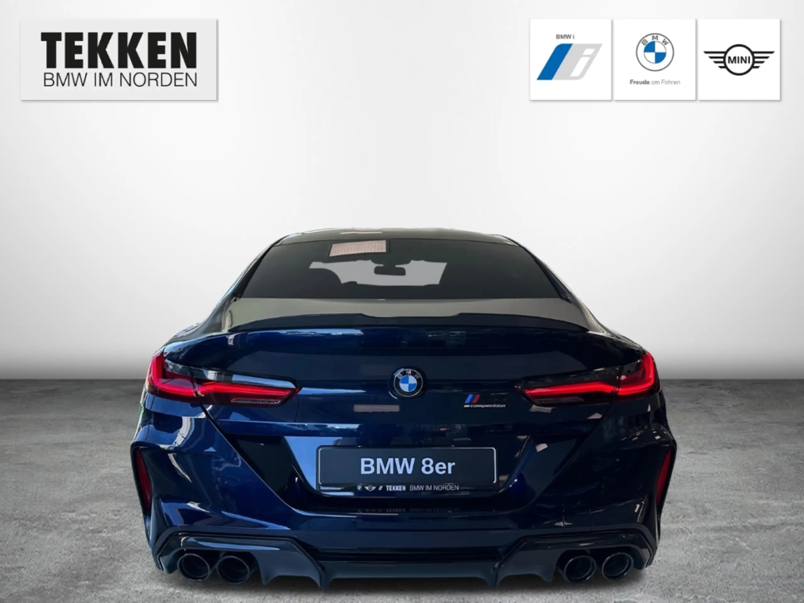 BMW - M8