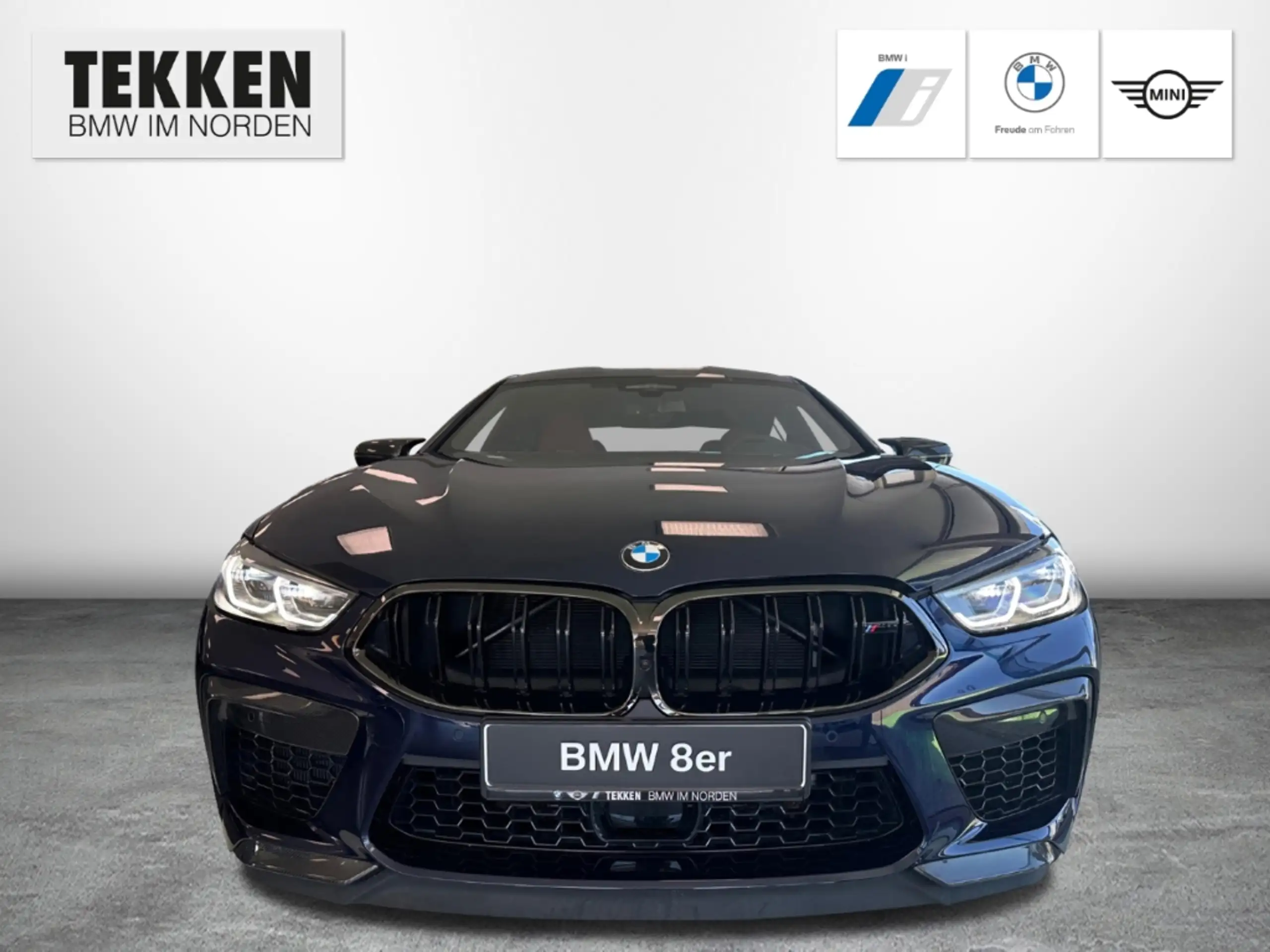 BMW - M8