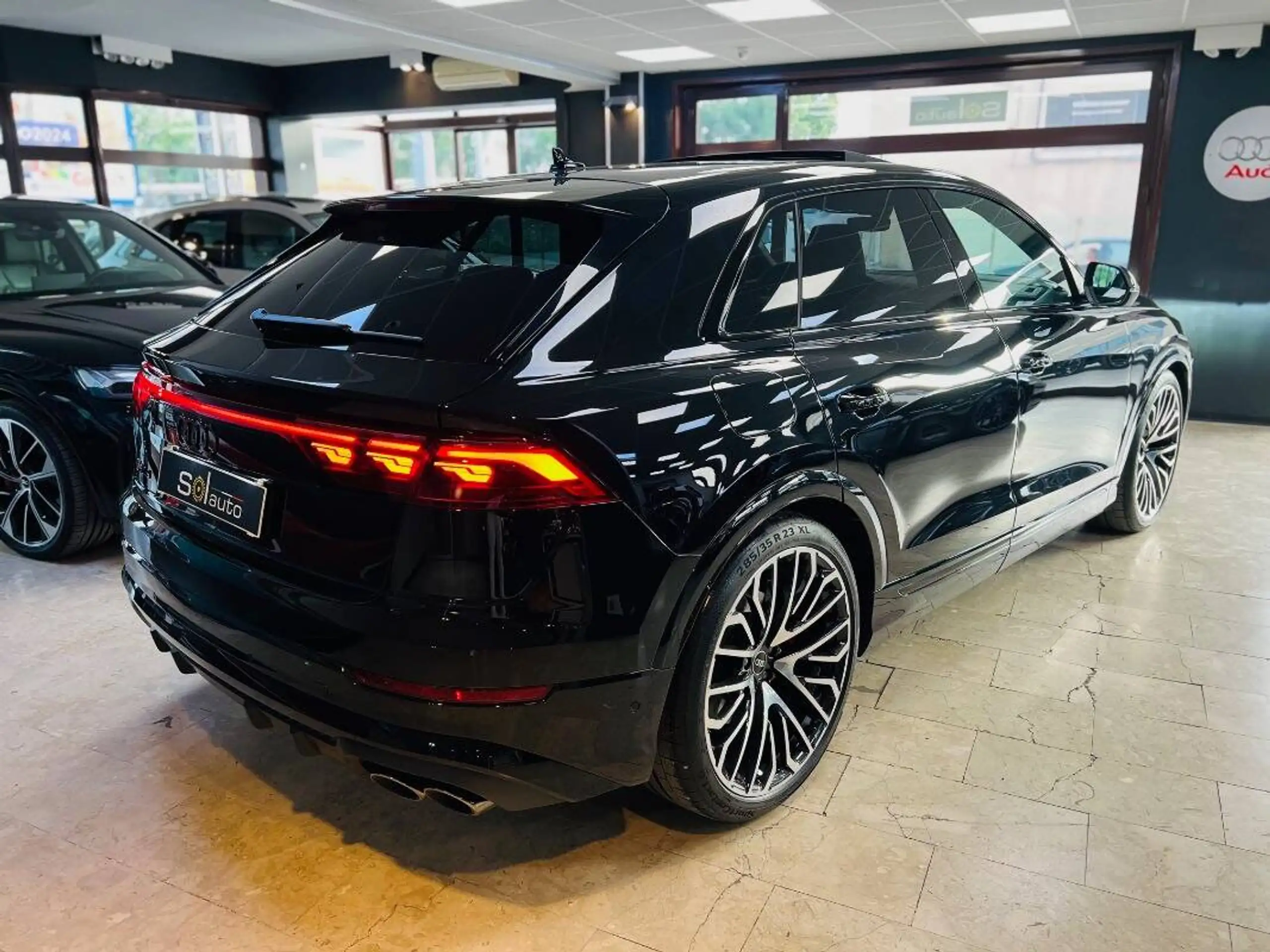 Audi - SQ8