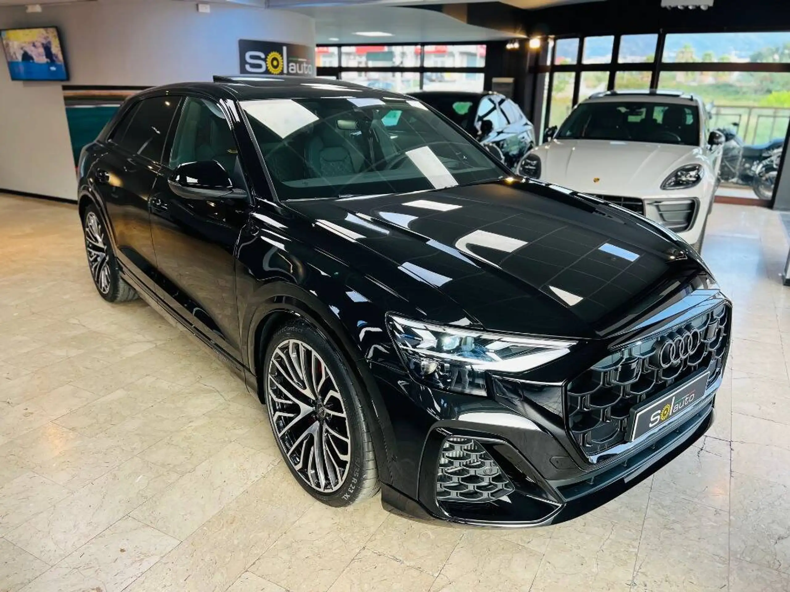 Audi - SQ8