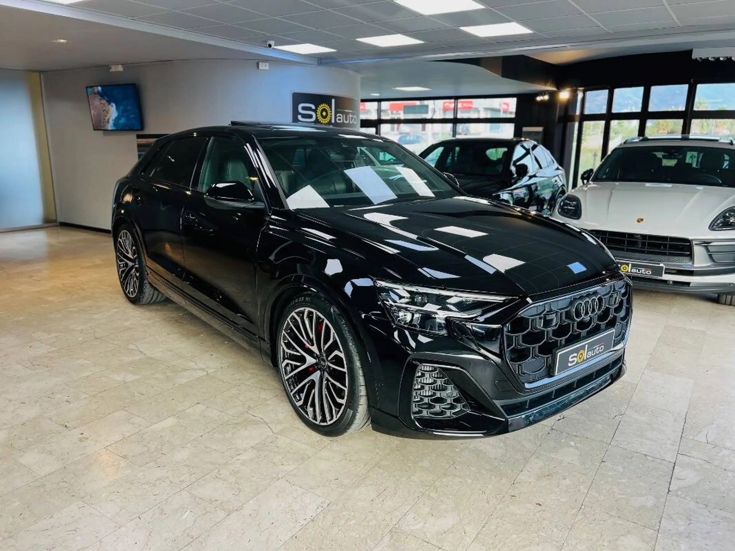 Audi - SQ8