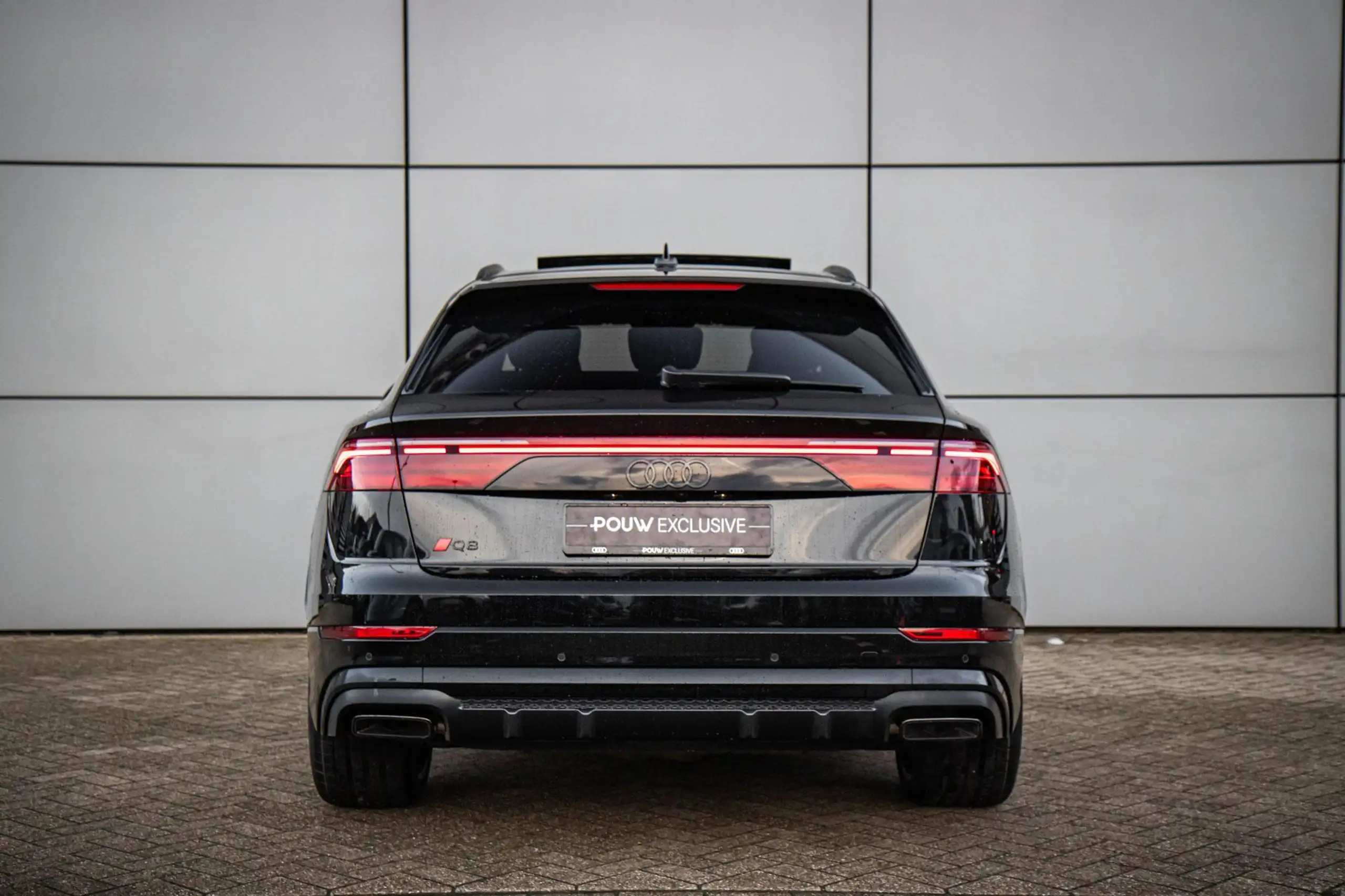 Audi - Q8