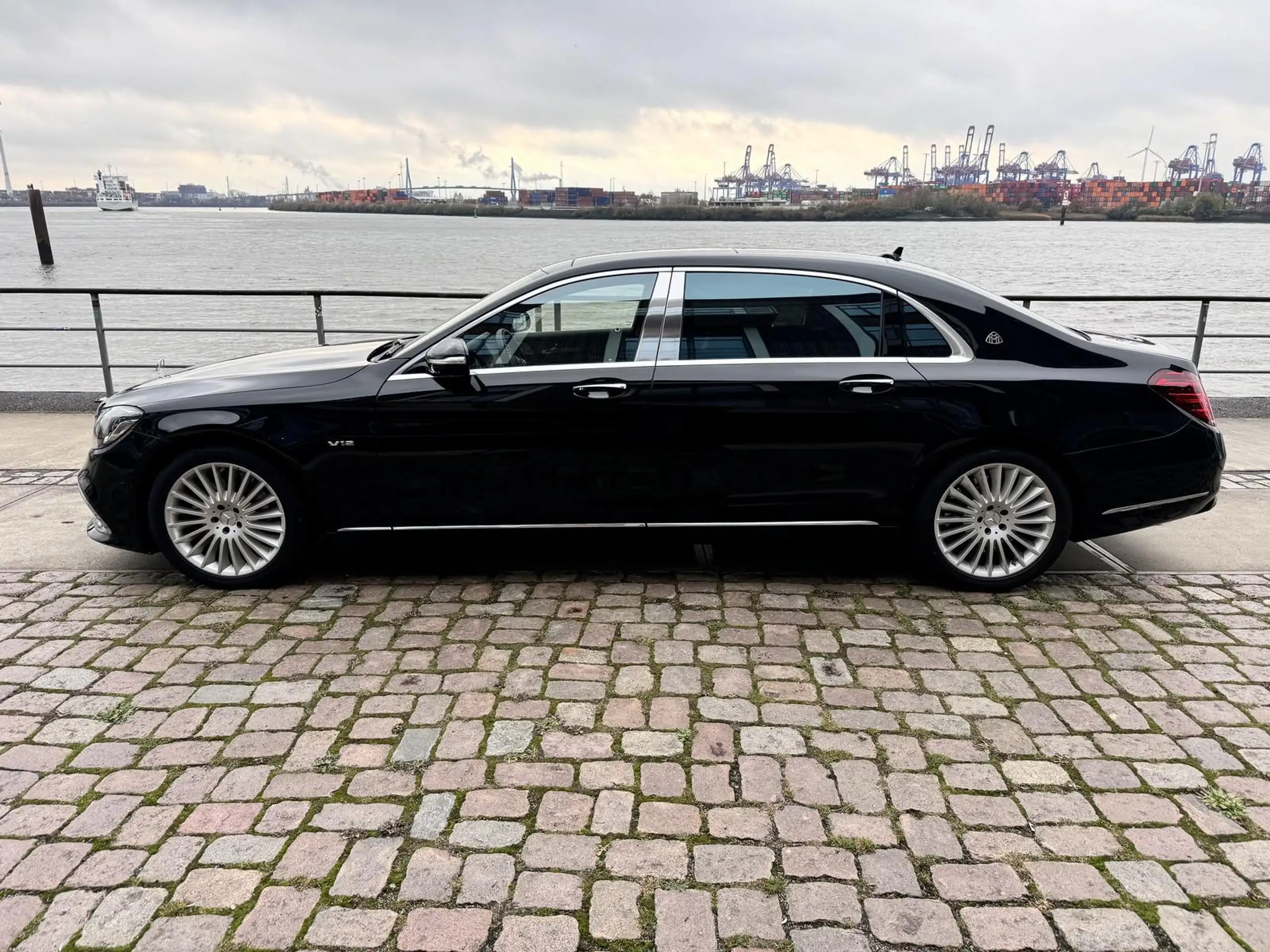 Mercedes-Benz - S 650