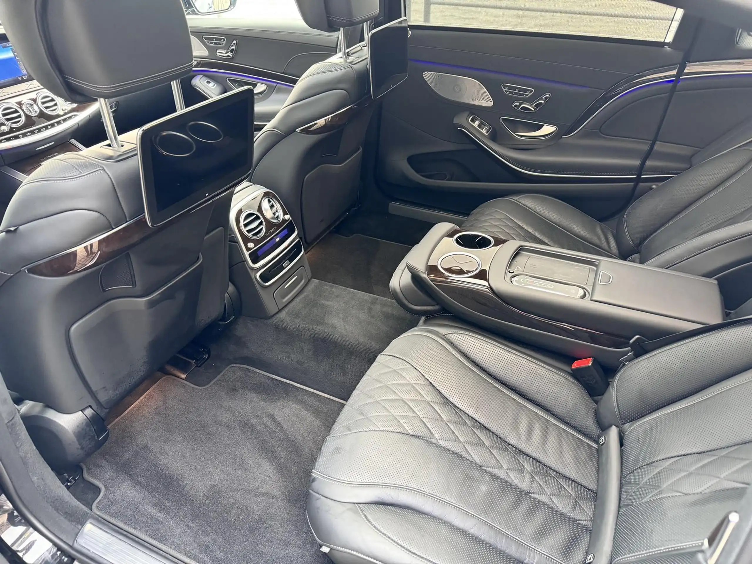 Mercedes-Benz - S 650