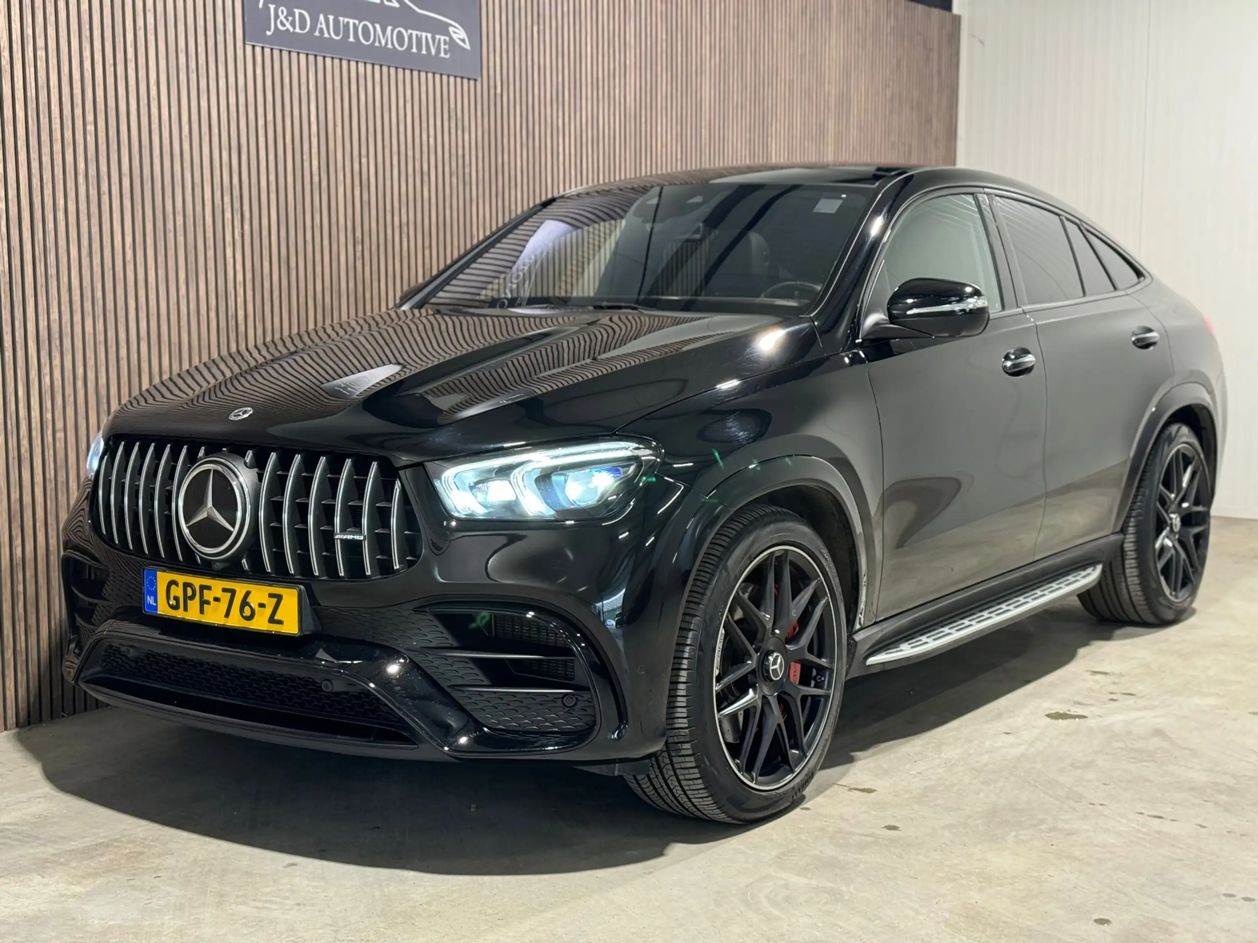 Mercedes-Benz - GLE 63 AMG