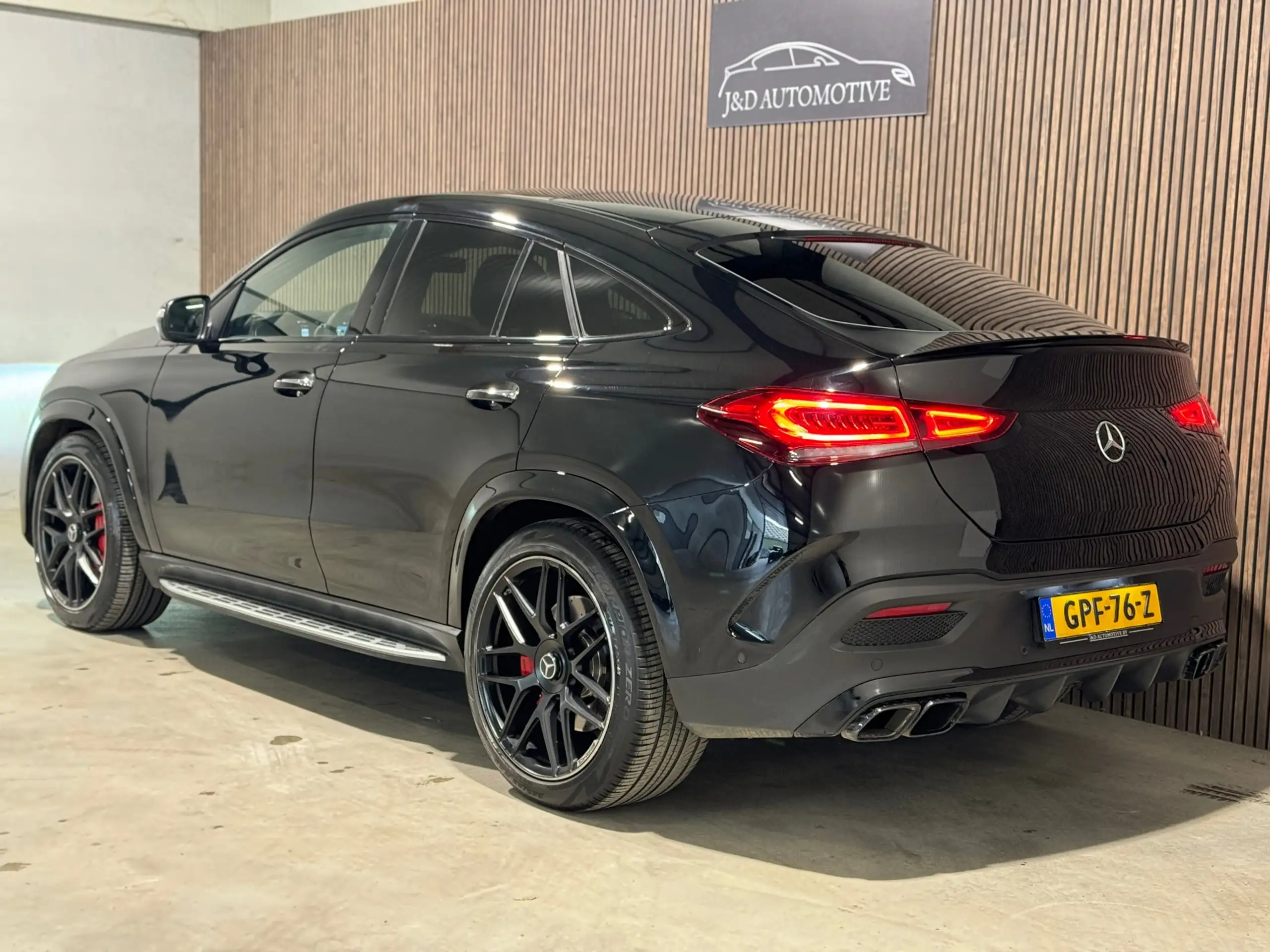 Mercedes-Benz - GLE 63 AMG