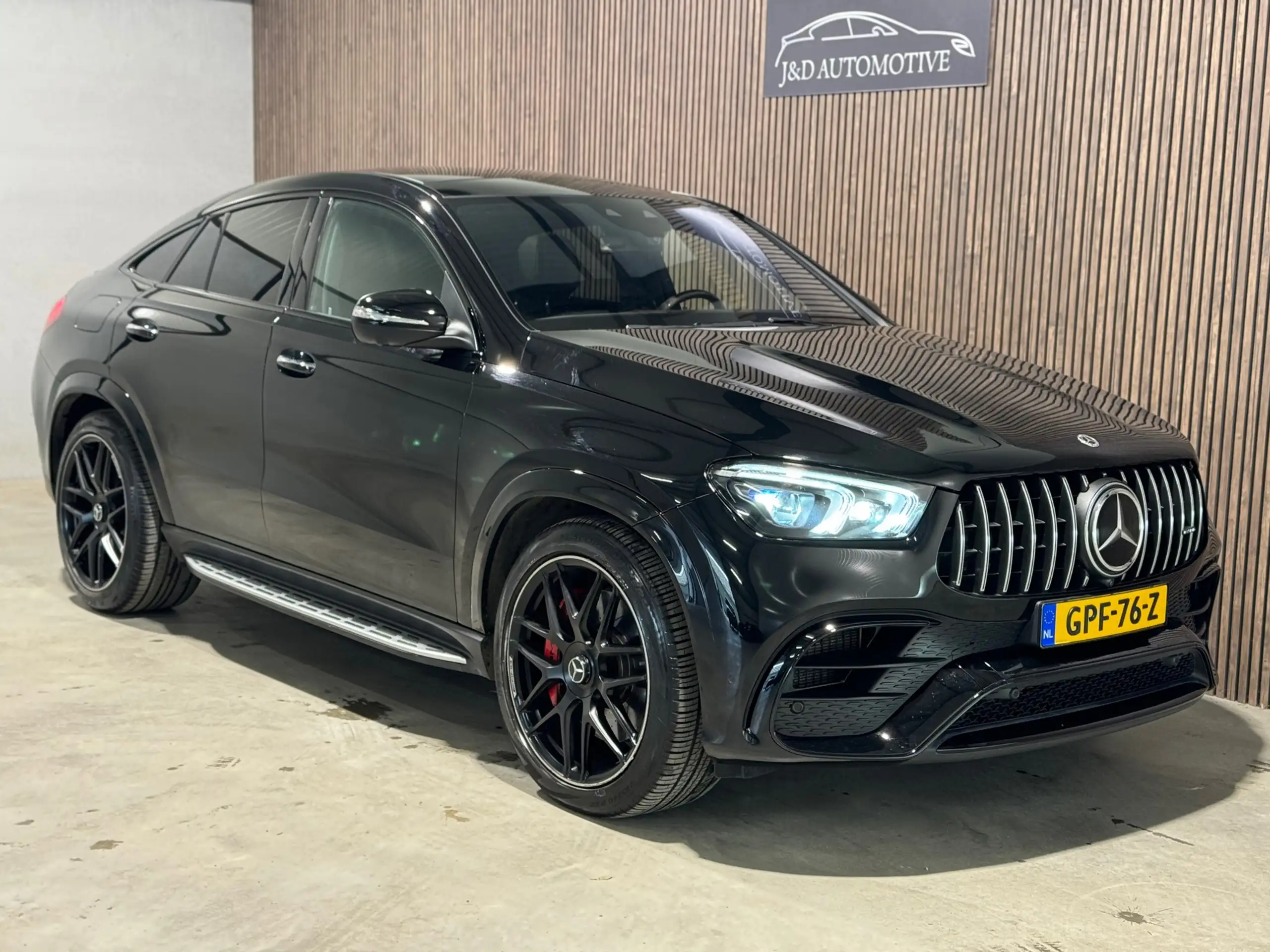 Mercedes-Benz - GLE 63 AMG