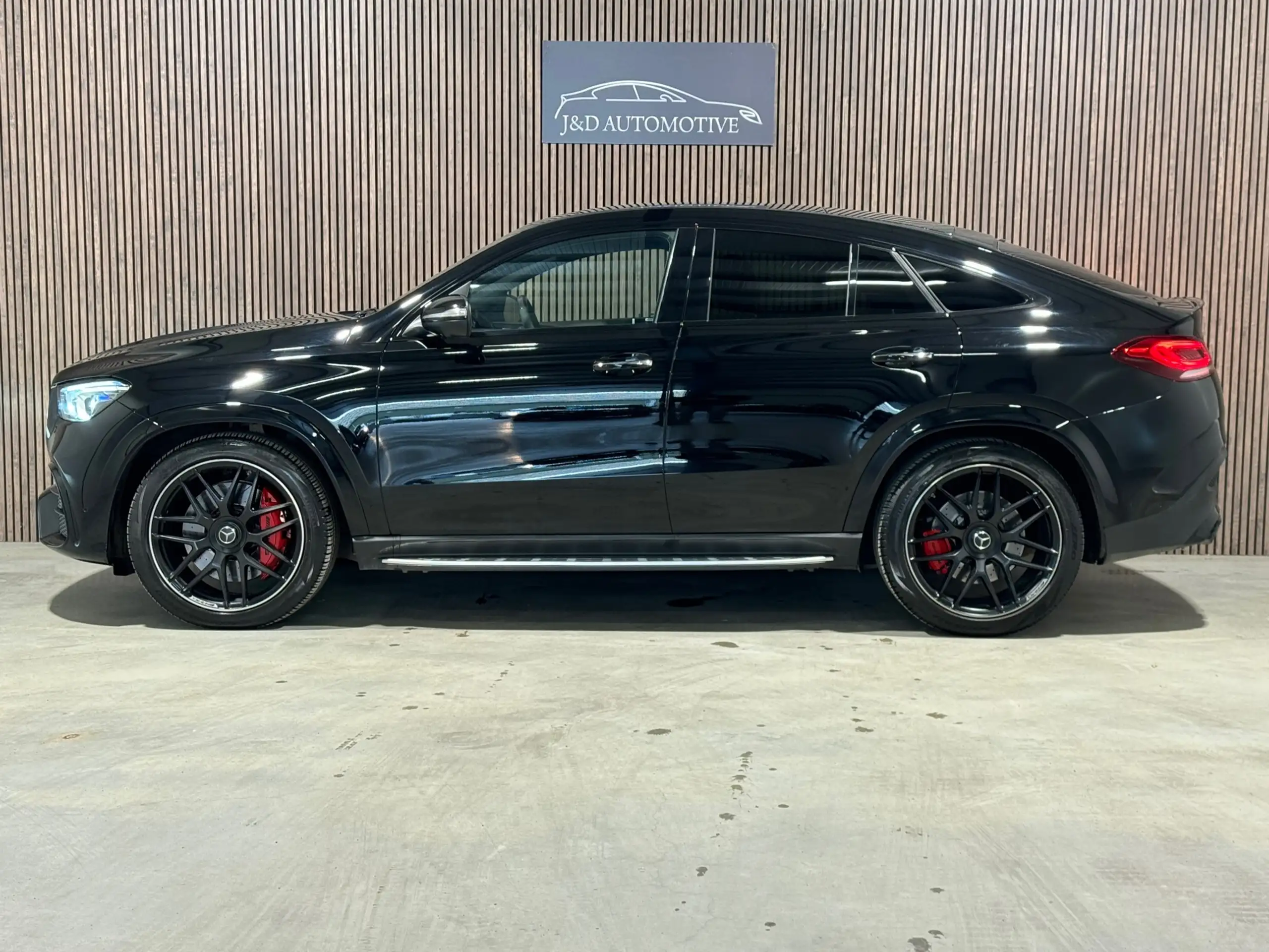 Mercedes-Benz - GLE 63 AMG