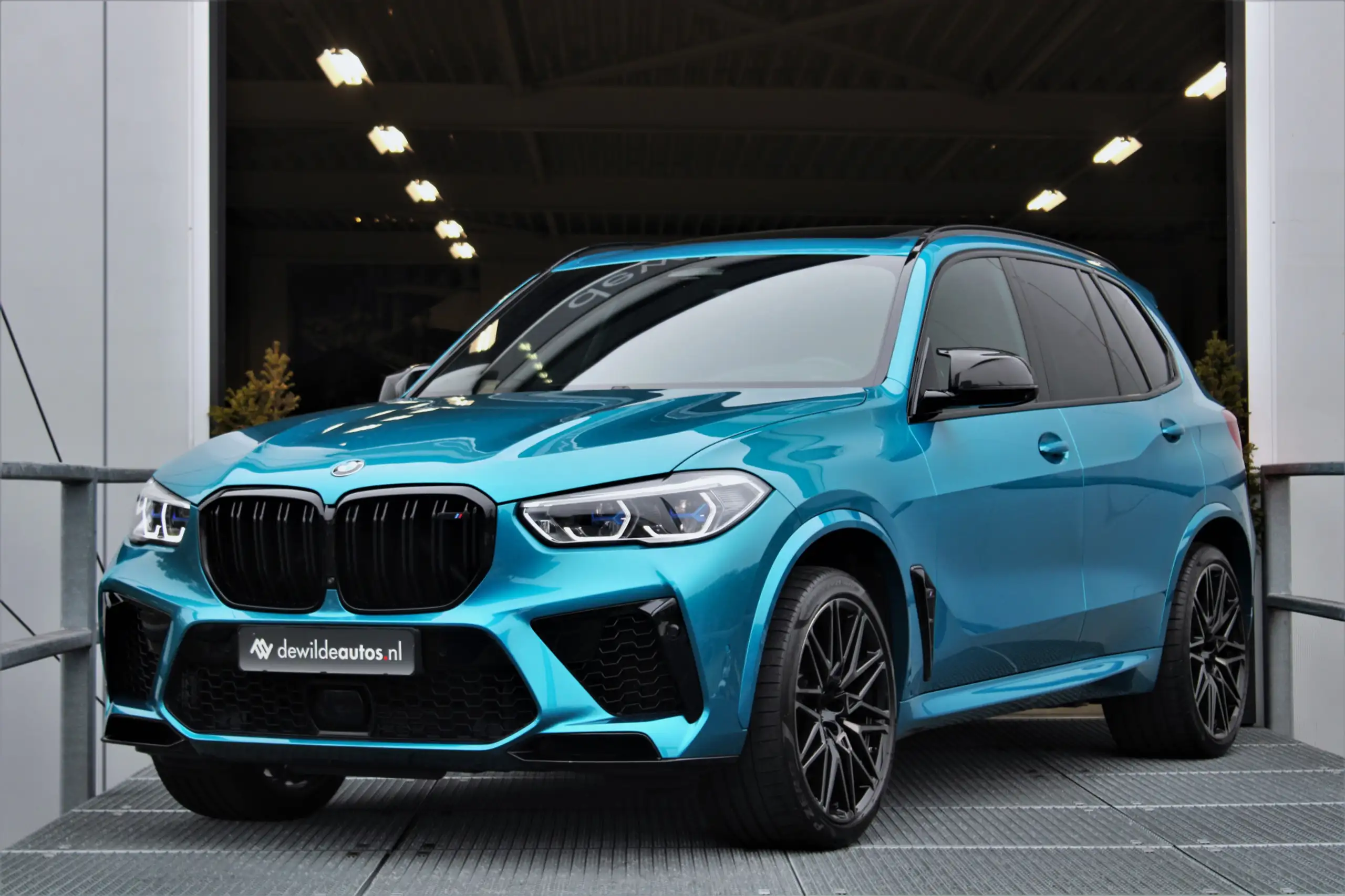 BMW - X5 M