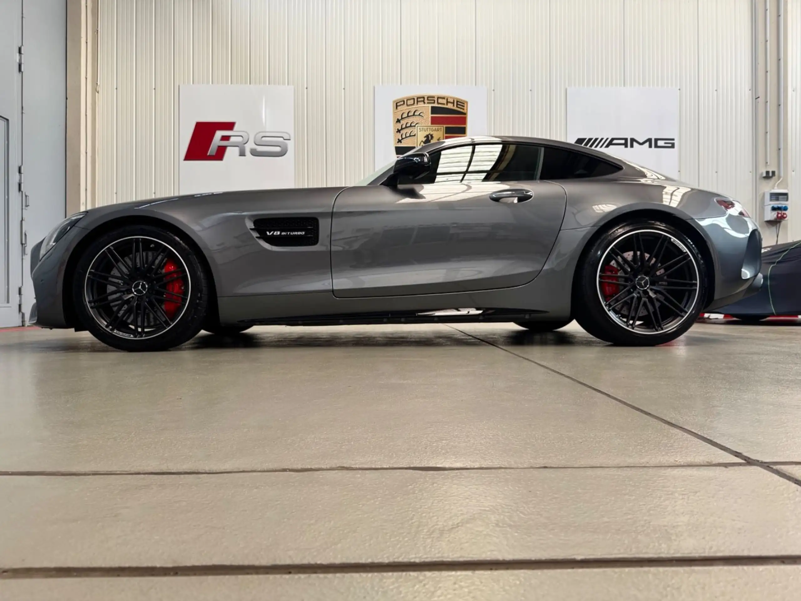 Mercedes-Benz - AMG GT