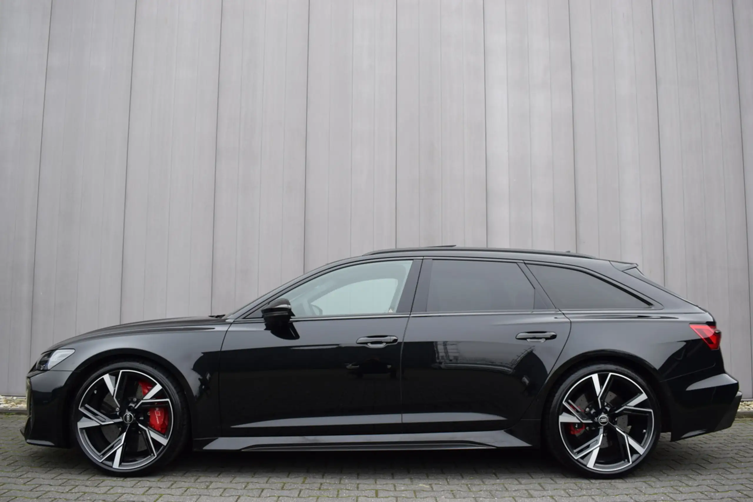 Audi - RS6