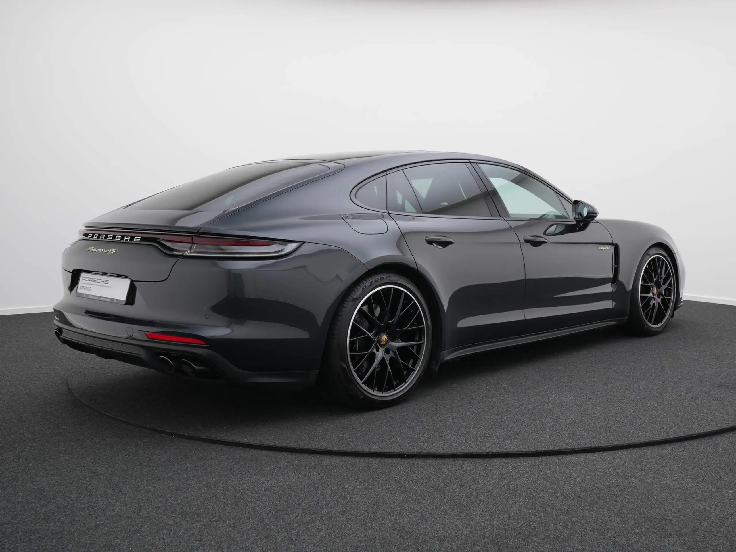 Porsche - Panamera