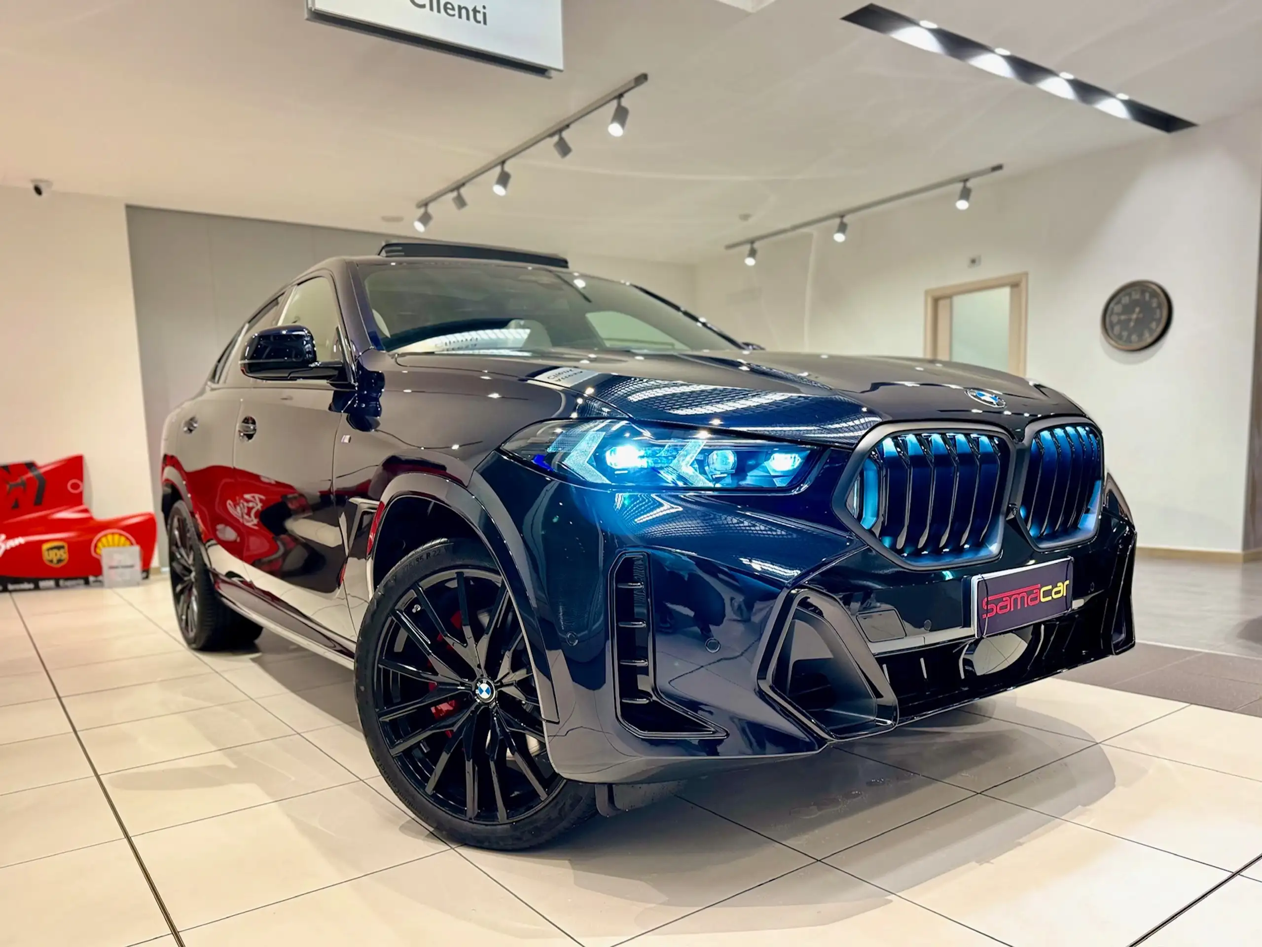 BMW - X6