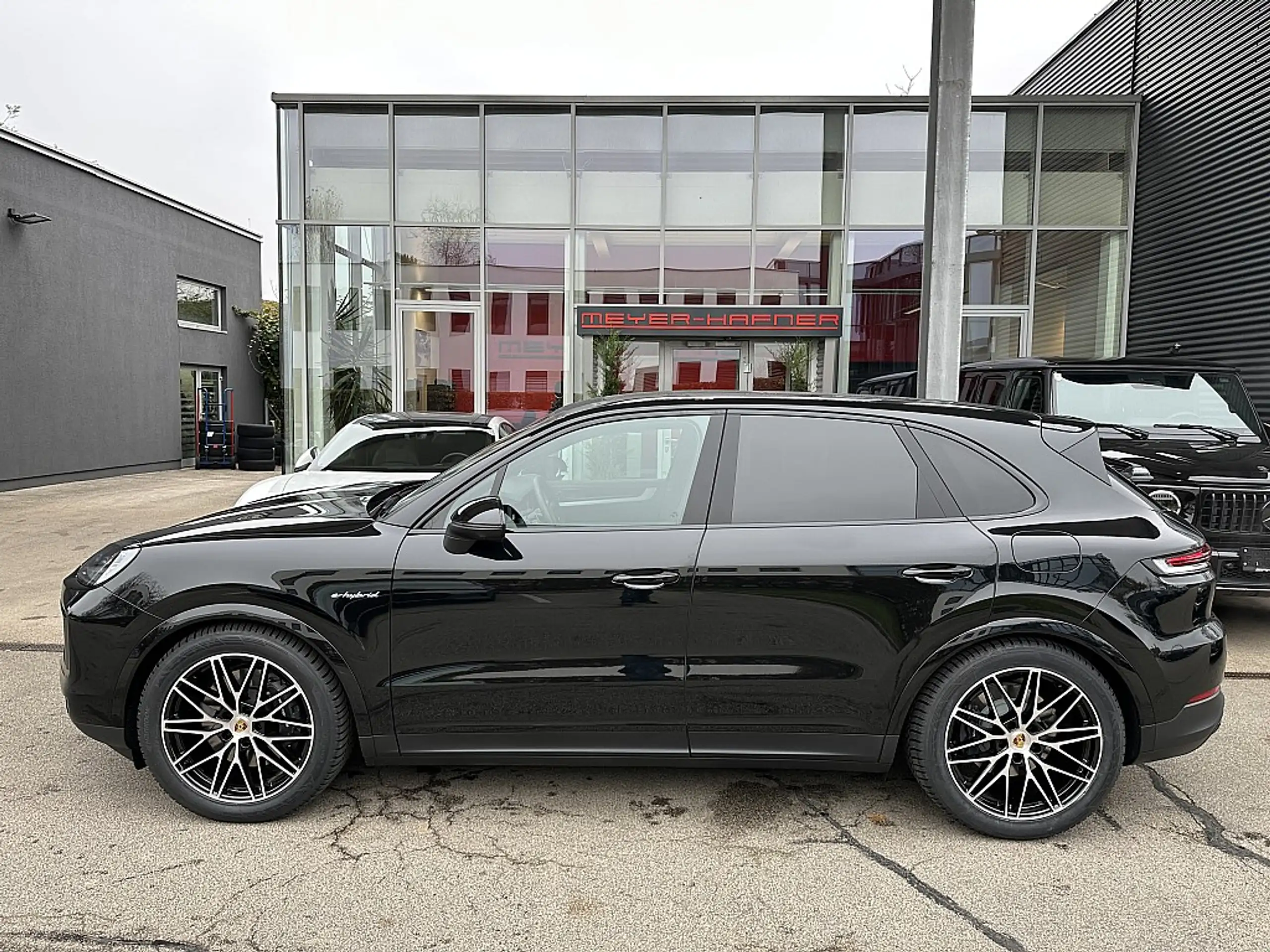 Porsche - Cayenne