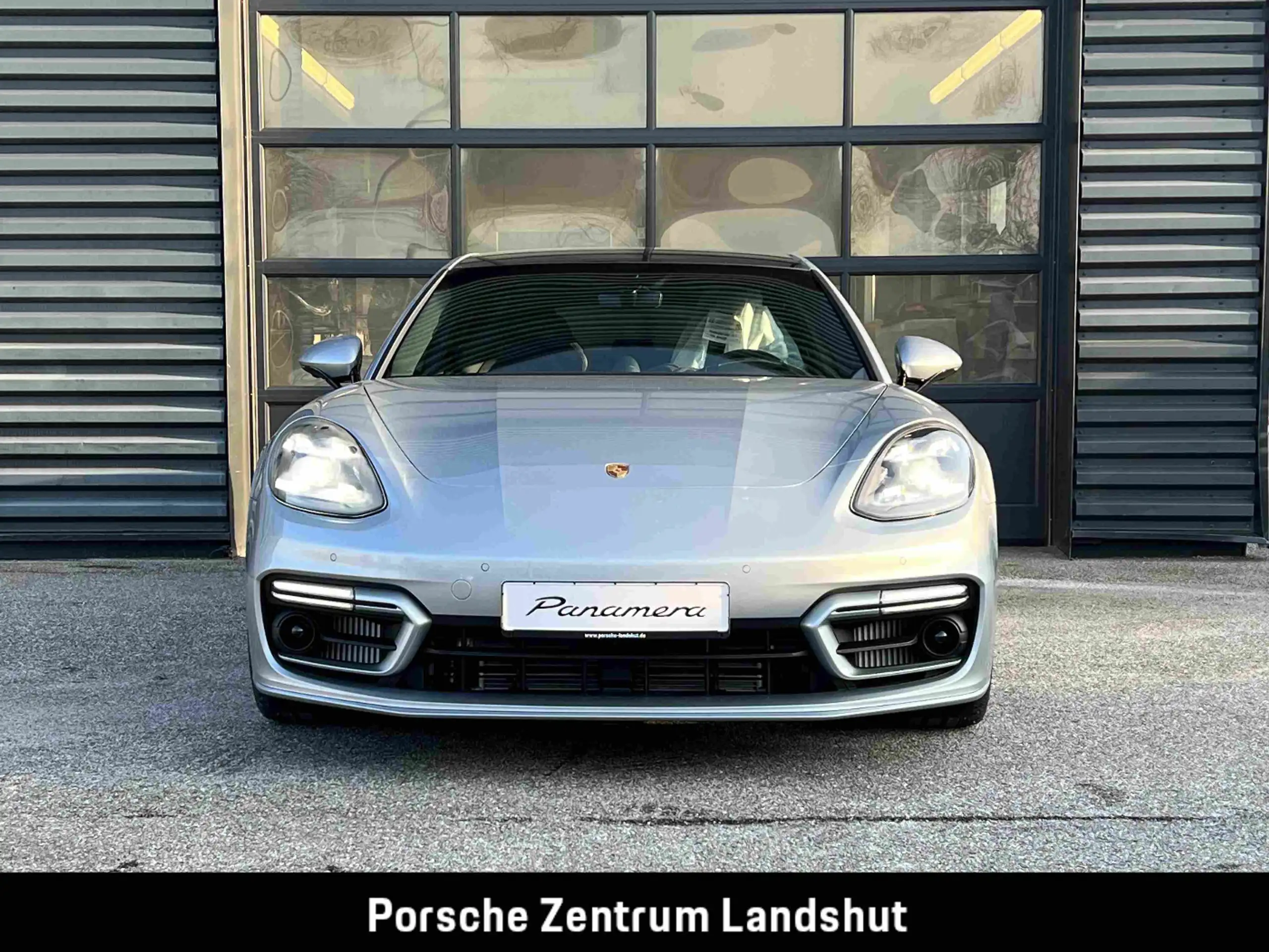 Porsche - Panamera