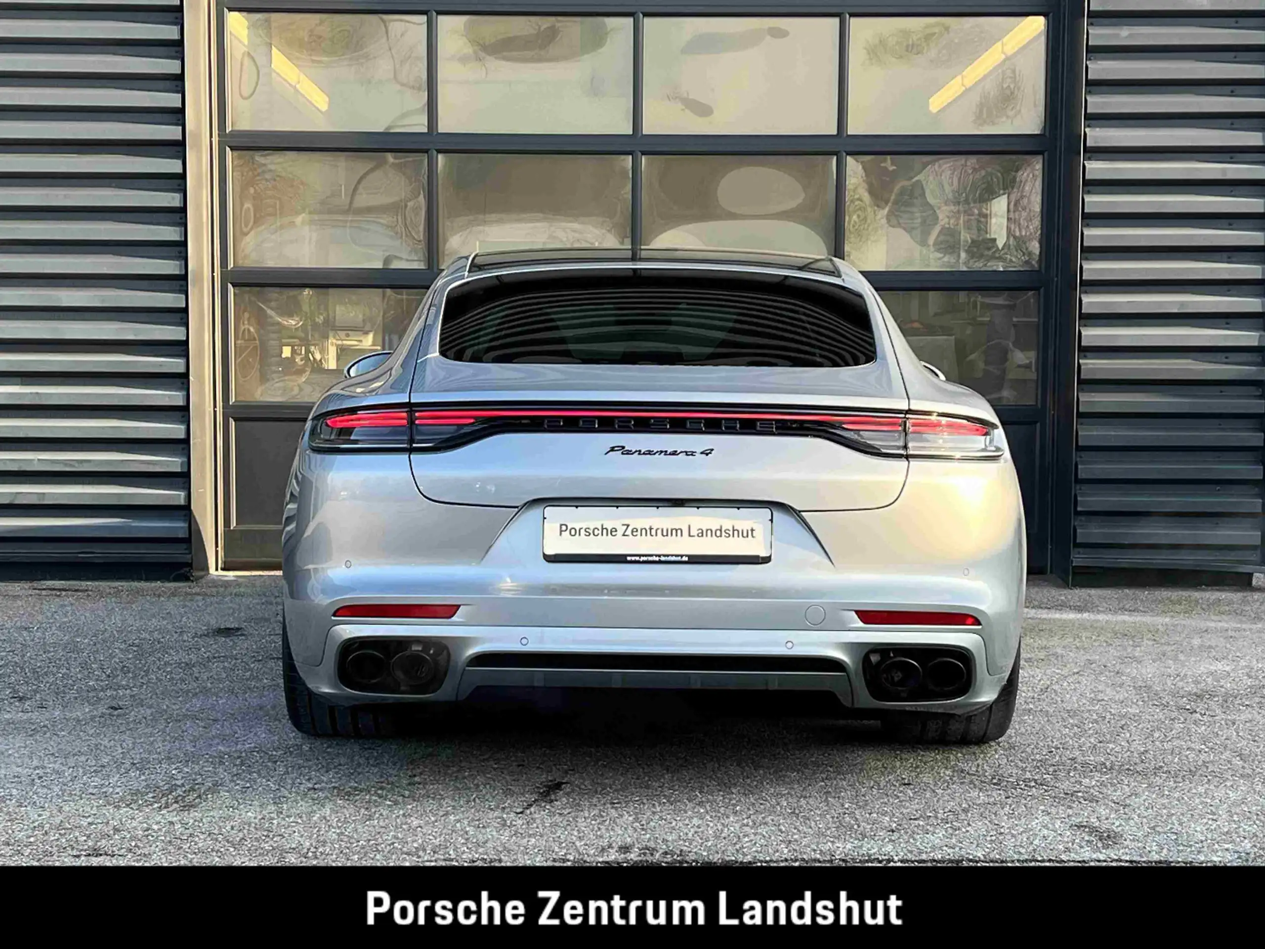 Porsche - Panamera