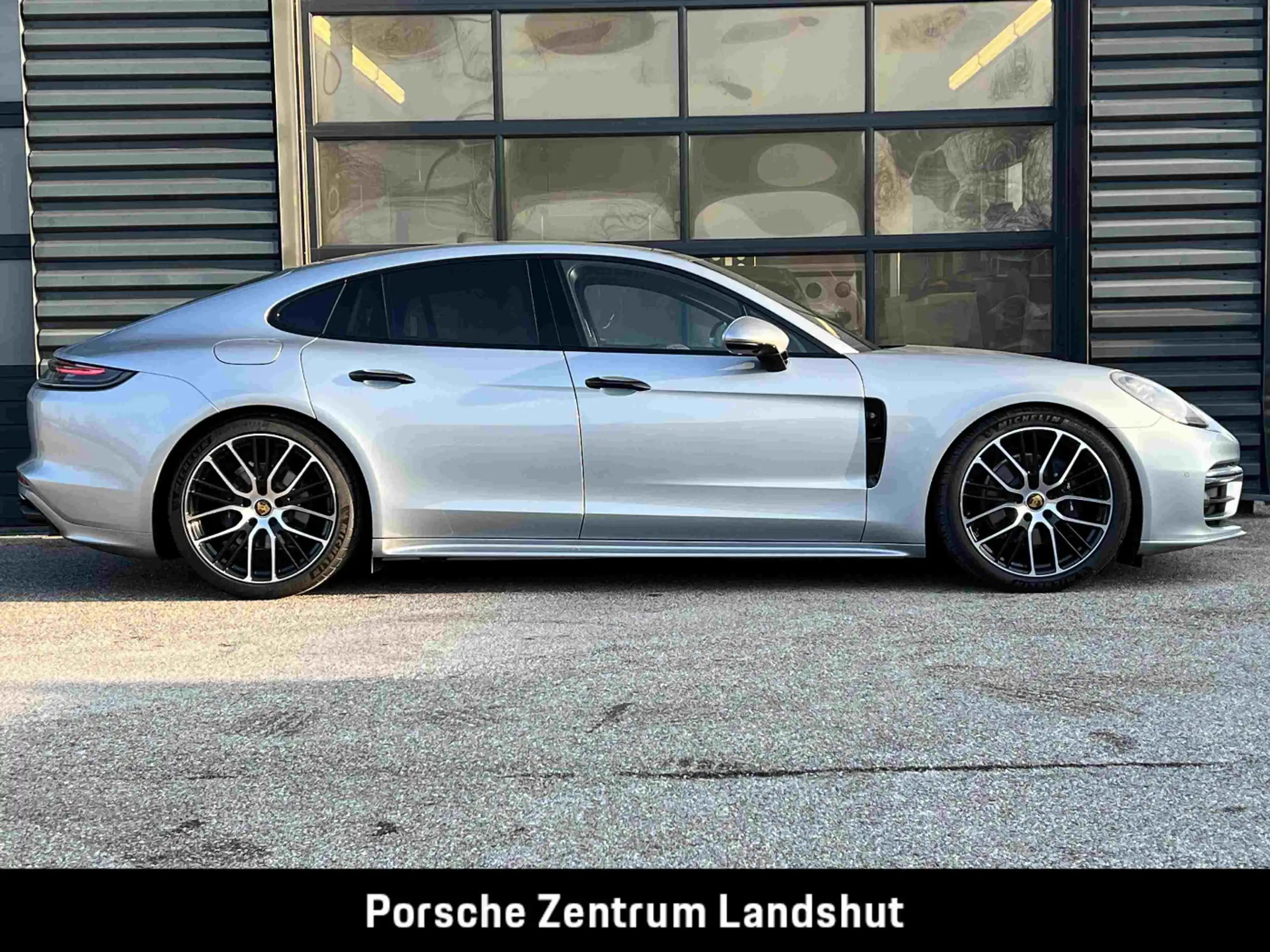 Porsche - Panamera