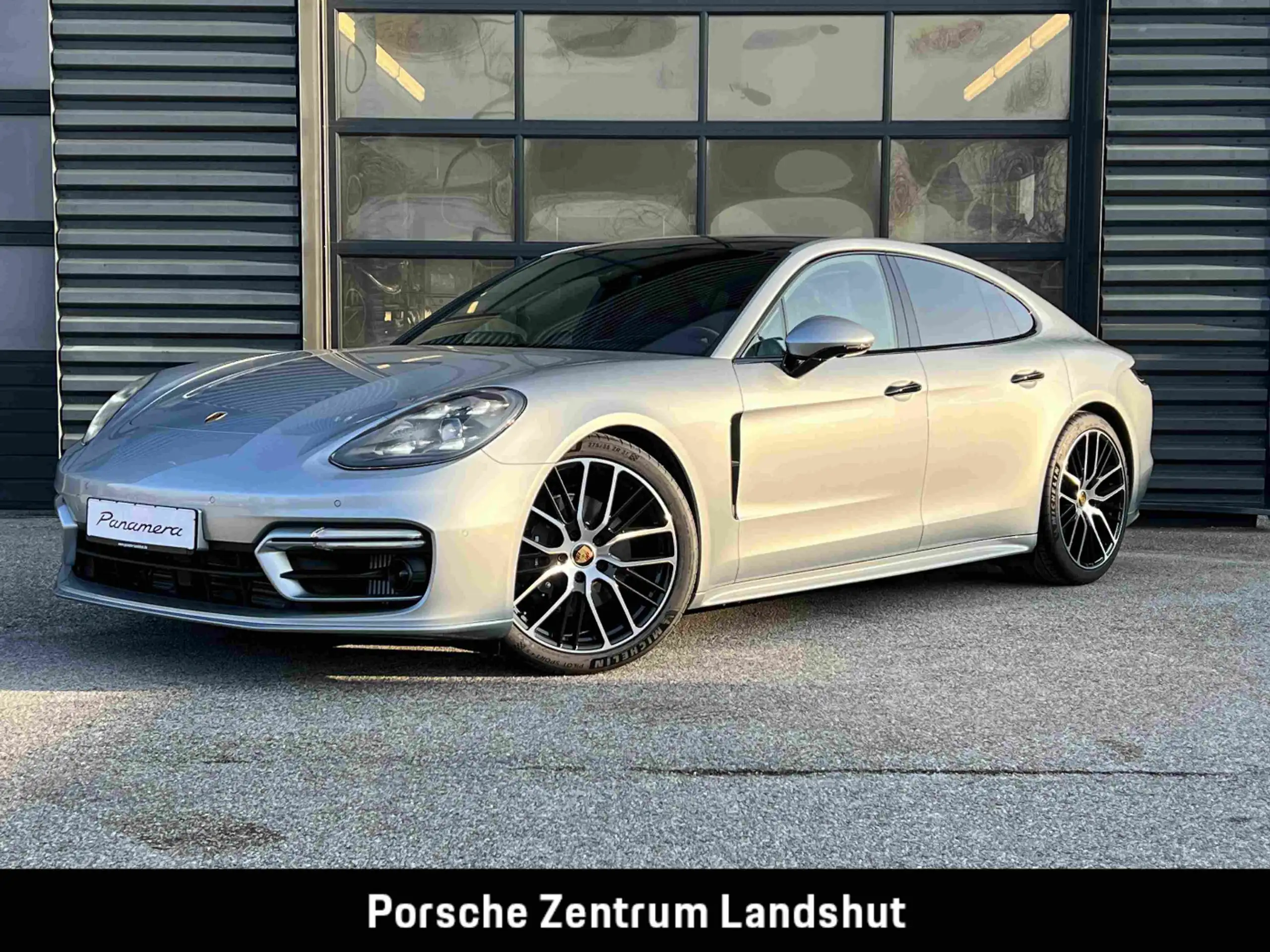 Porsche - Panamera