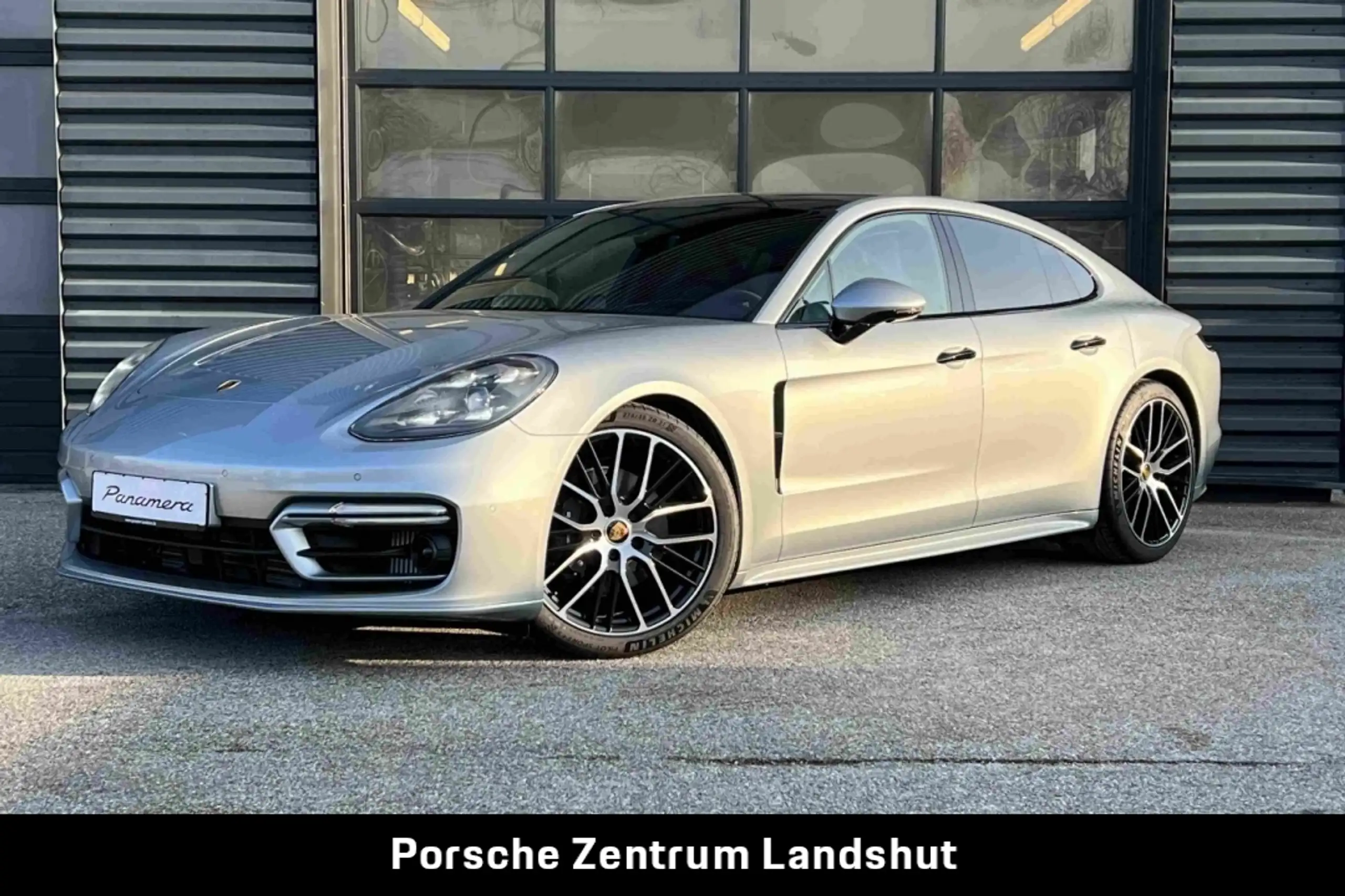 Porsche - Panamera