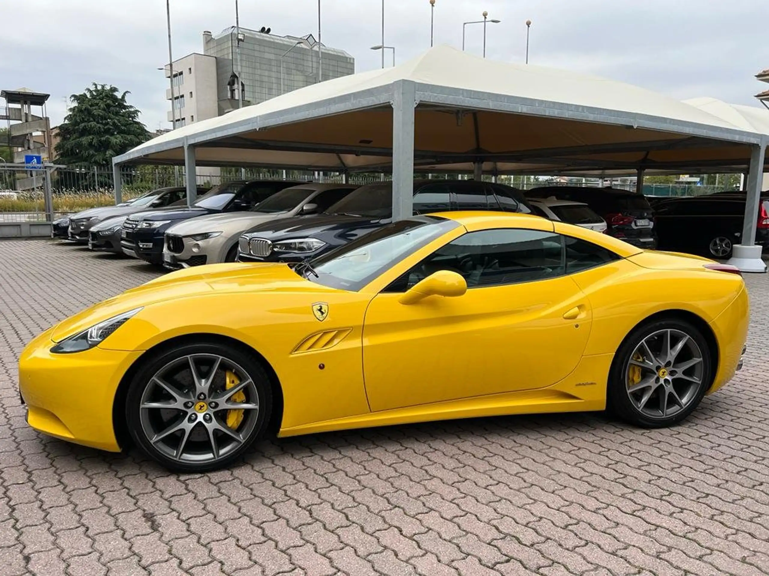 Ferrari - California