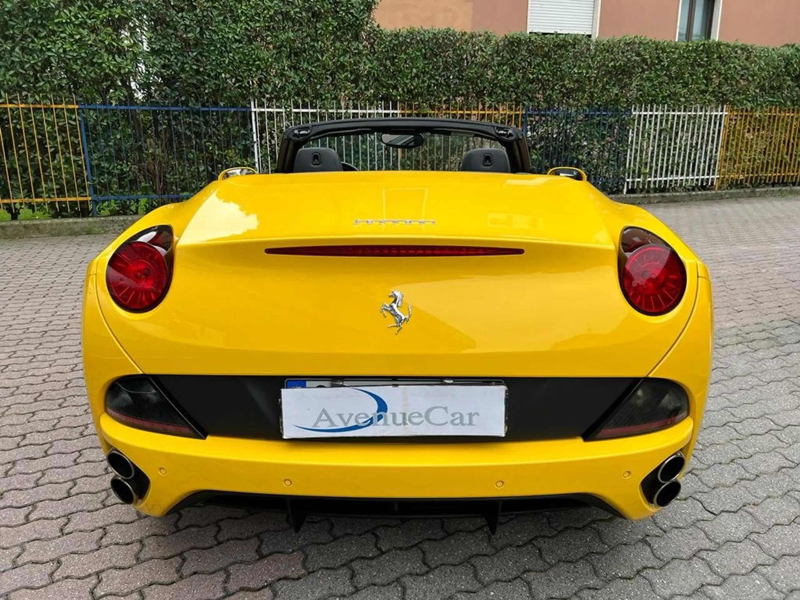 Ferrari - California