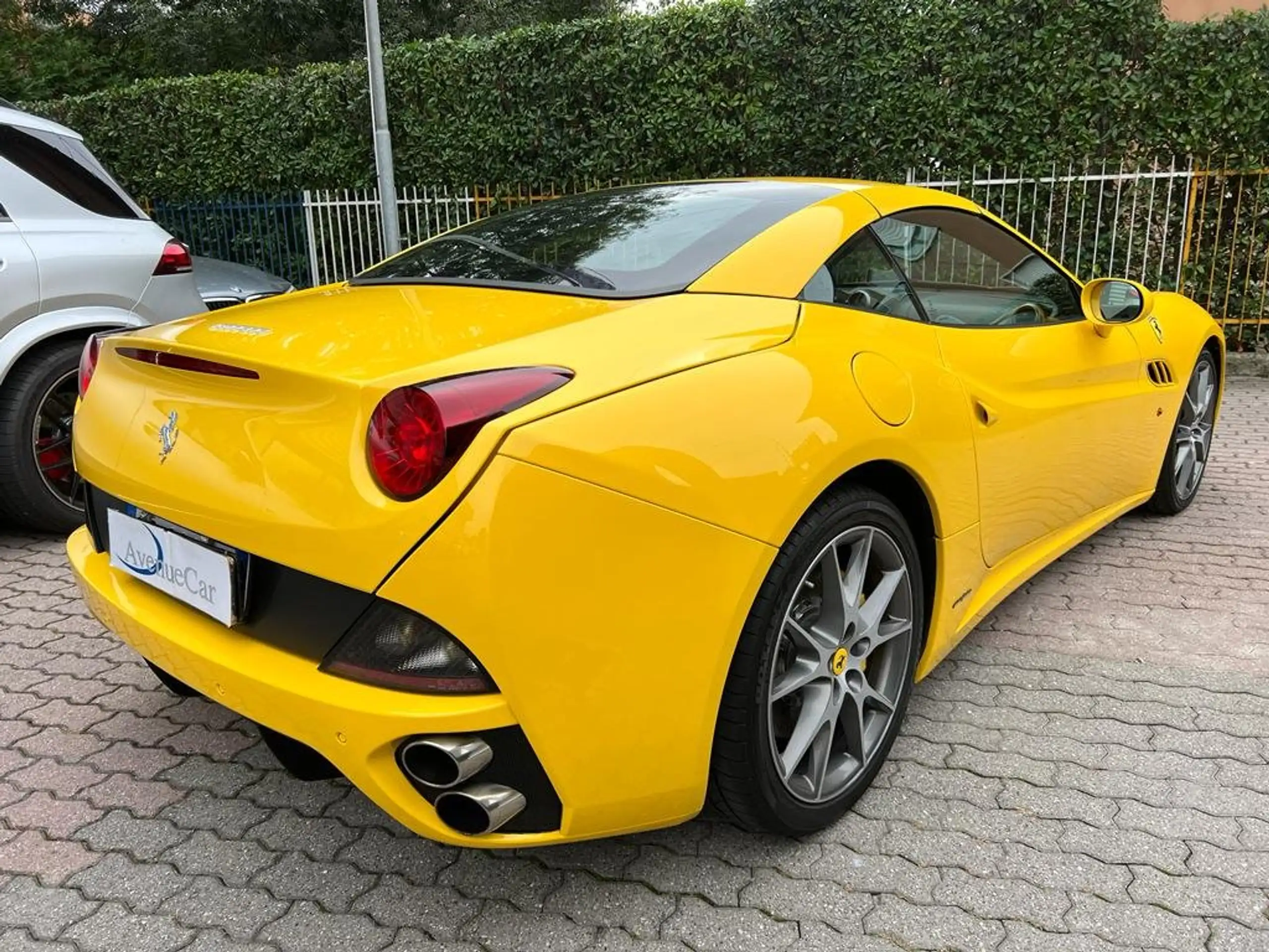 Ferrari - California