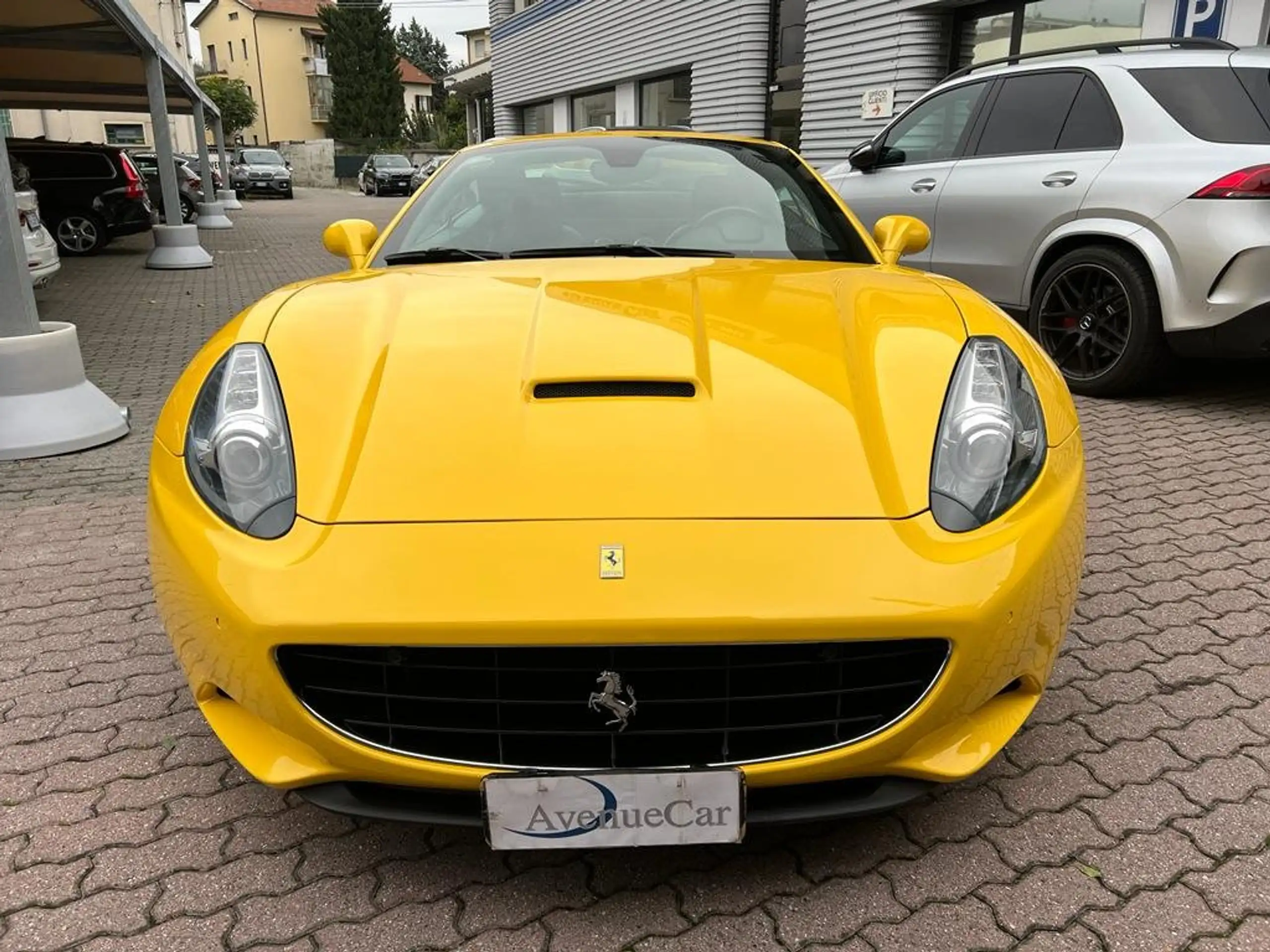 Ferrari - California